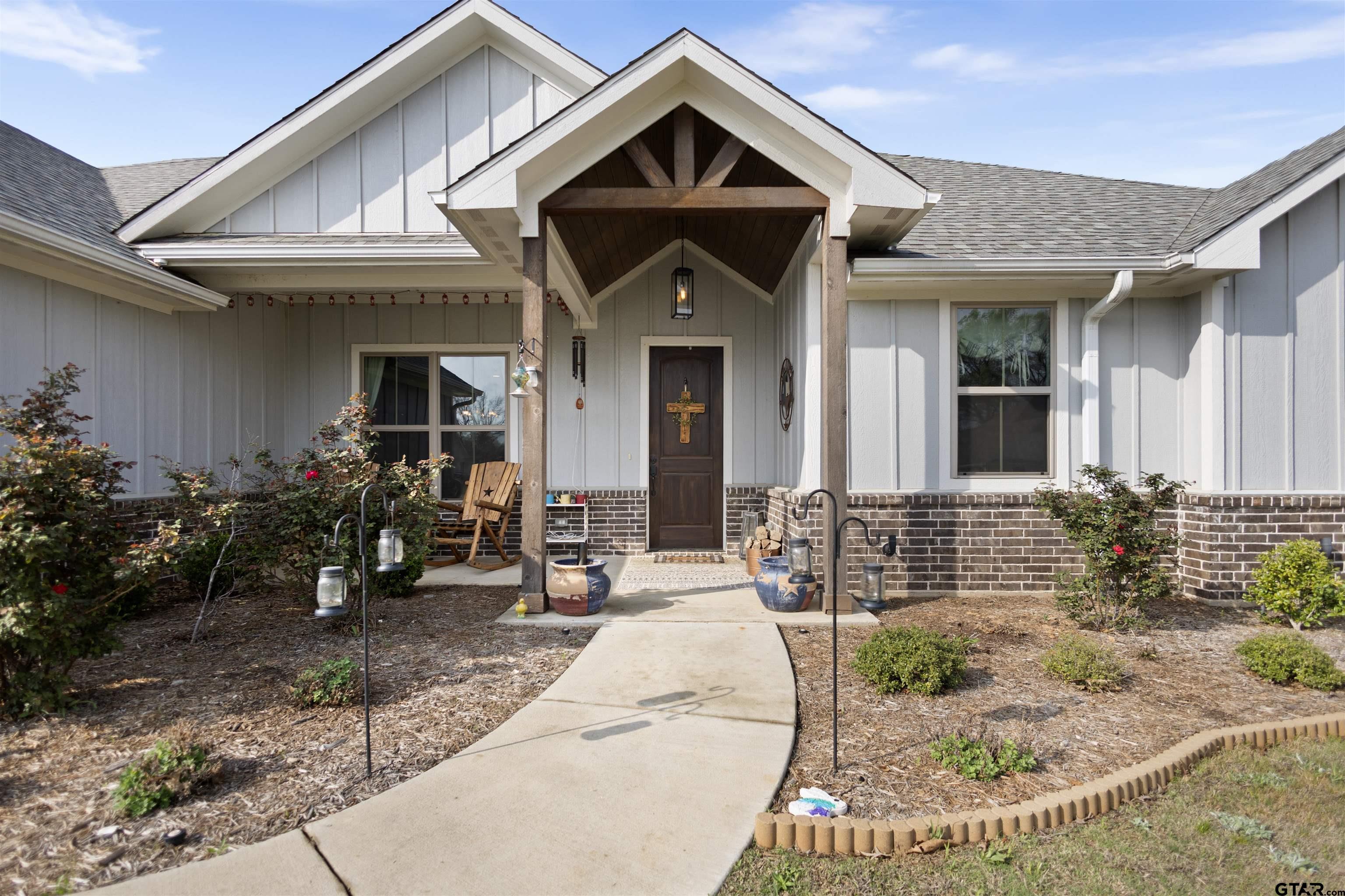 18341 Timber Oaks Drive