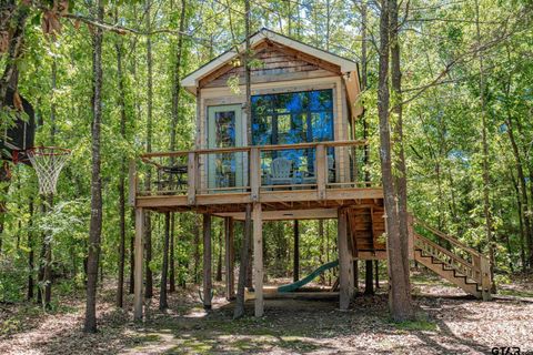 A home in Quitman