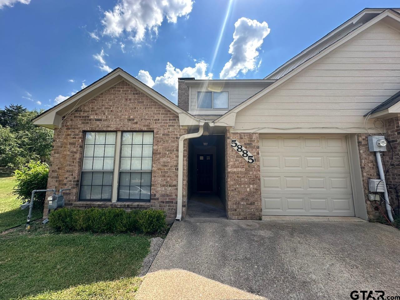 5875 Creek Side Circle