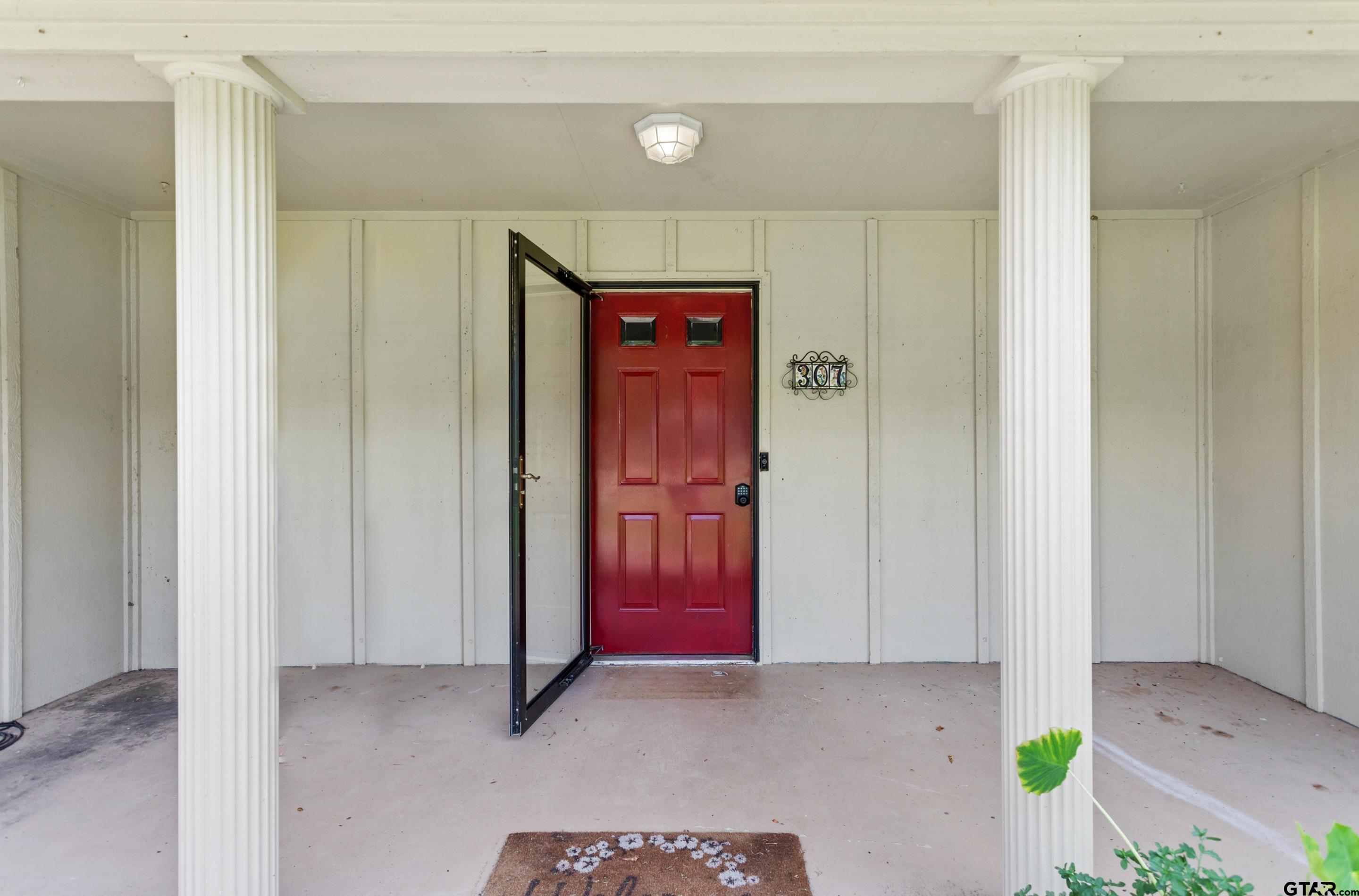 307 Texas Dr