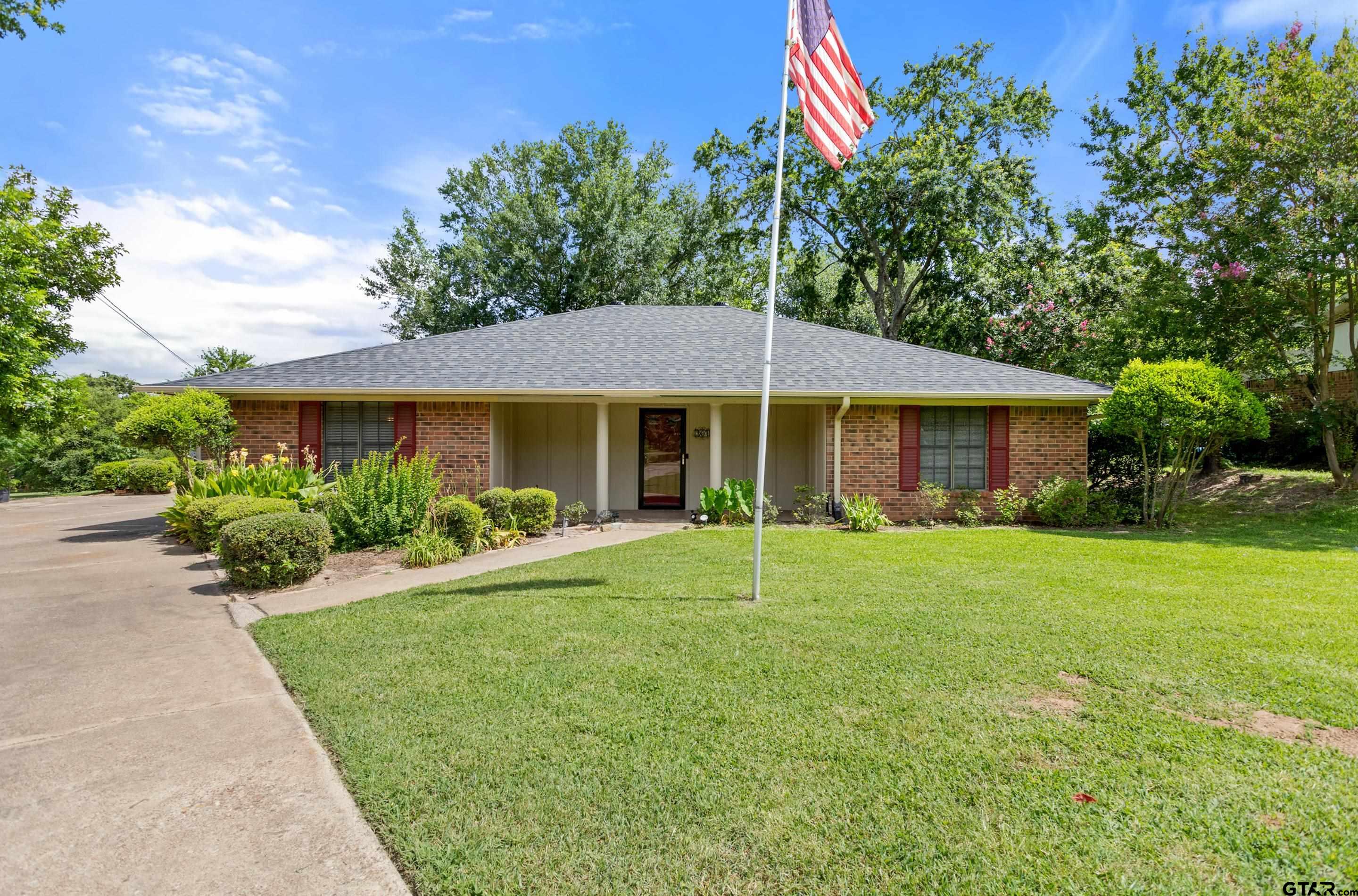 307 Texas Dr