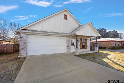 A home in Rusk