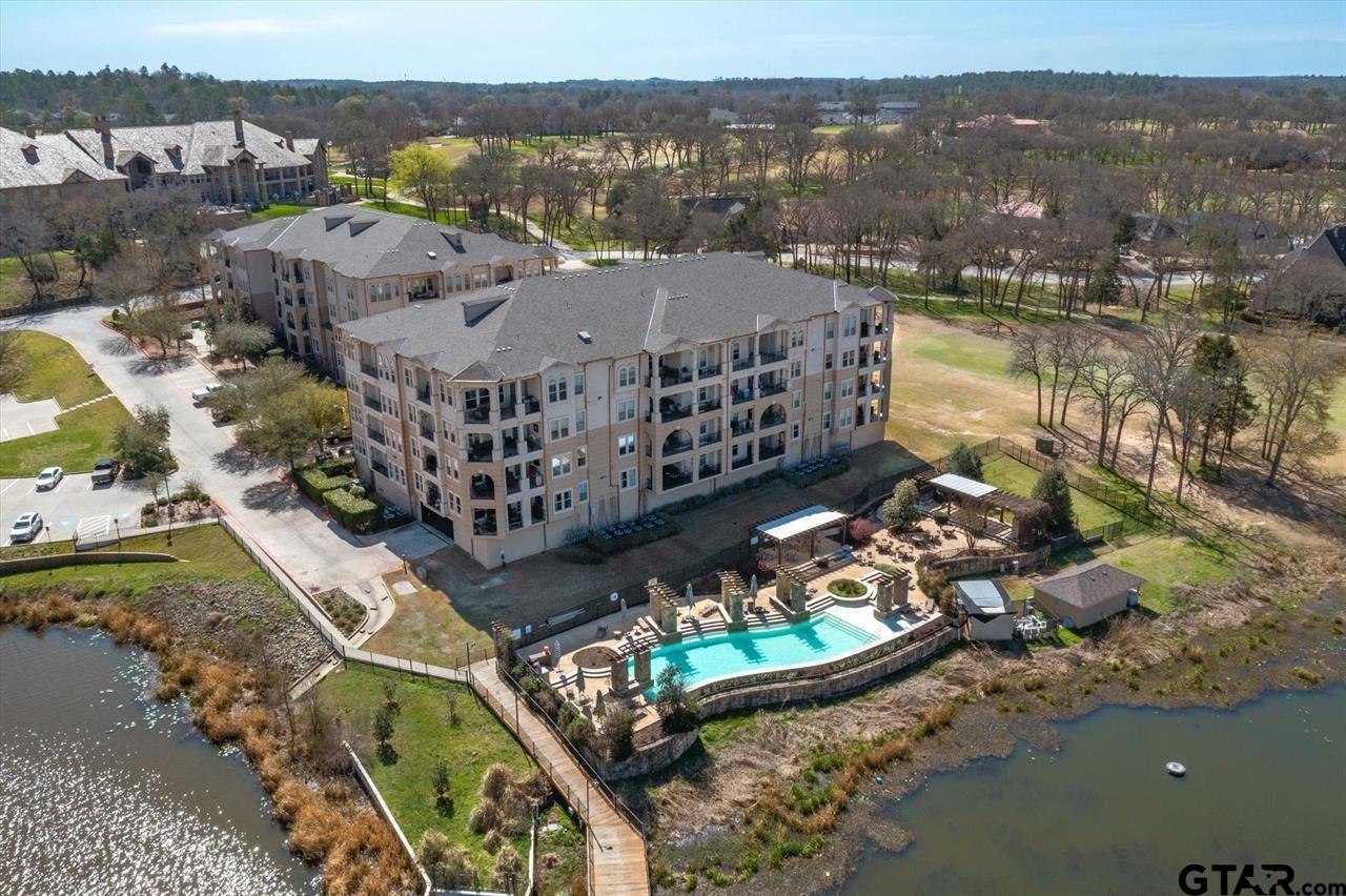 3351 Cascades Ct #327