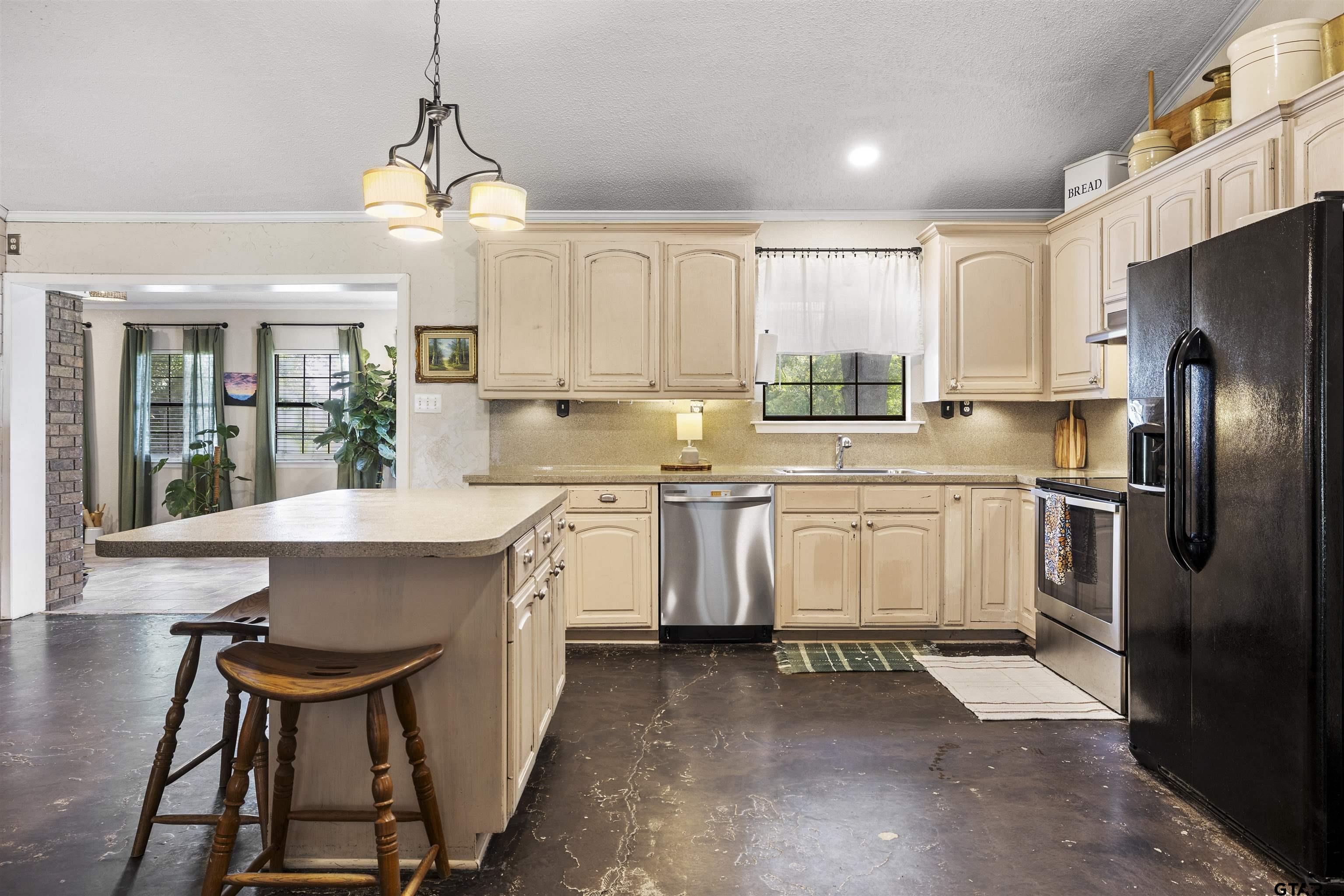 12364 S Hill Creek Rd