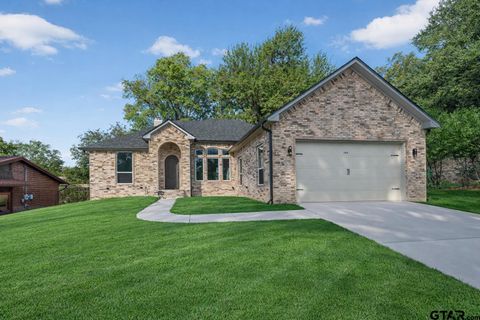 105 Maxine St Mineola TX 75773