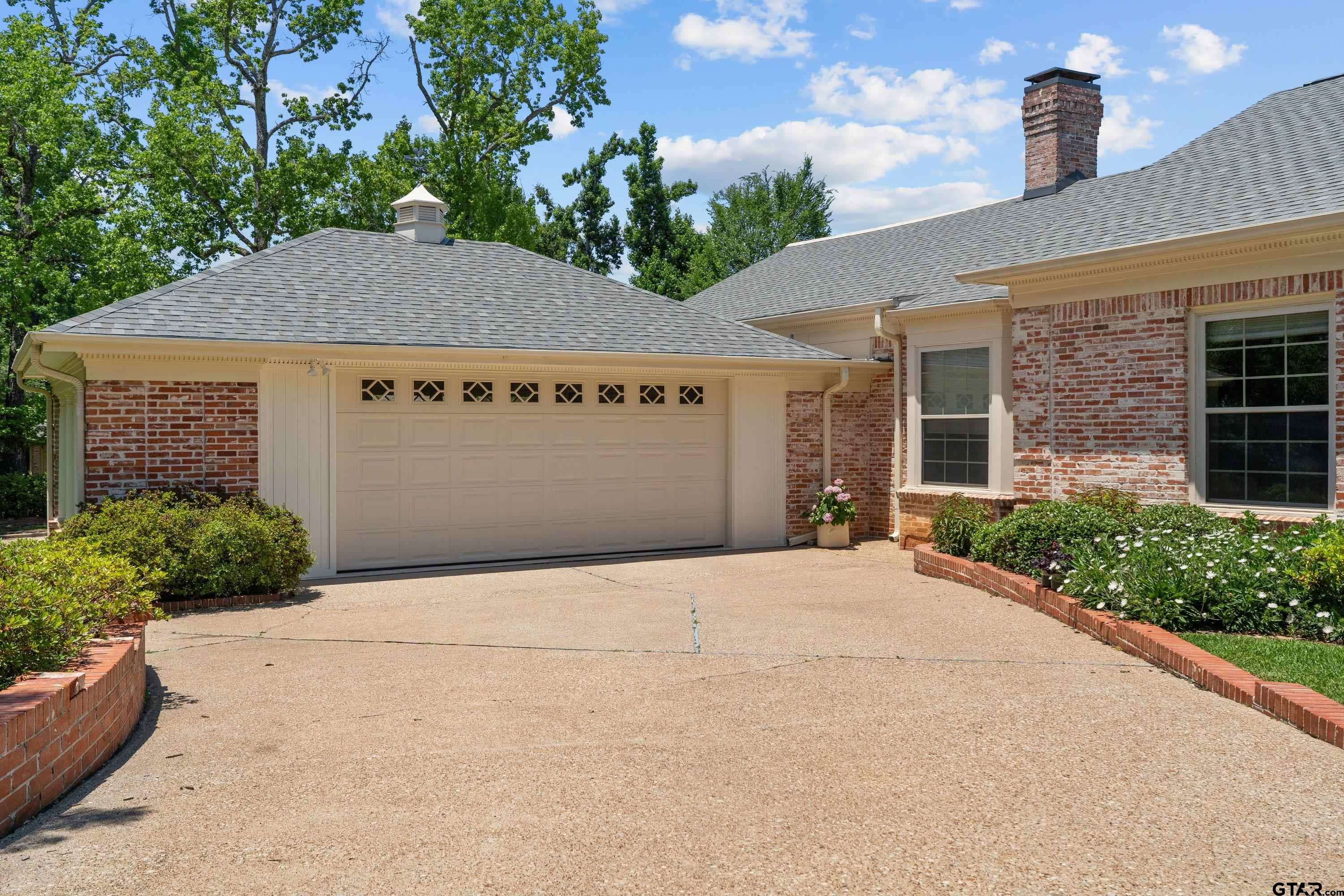 121 Fair Ln