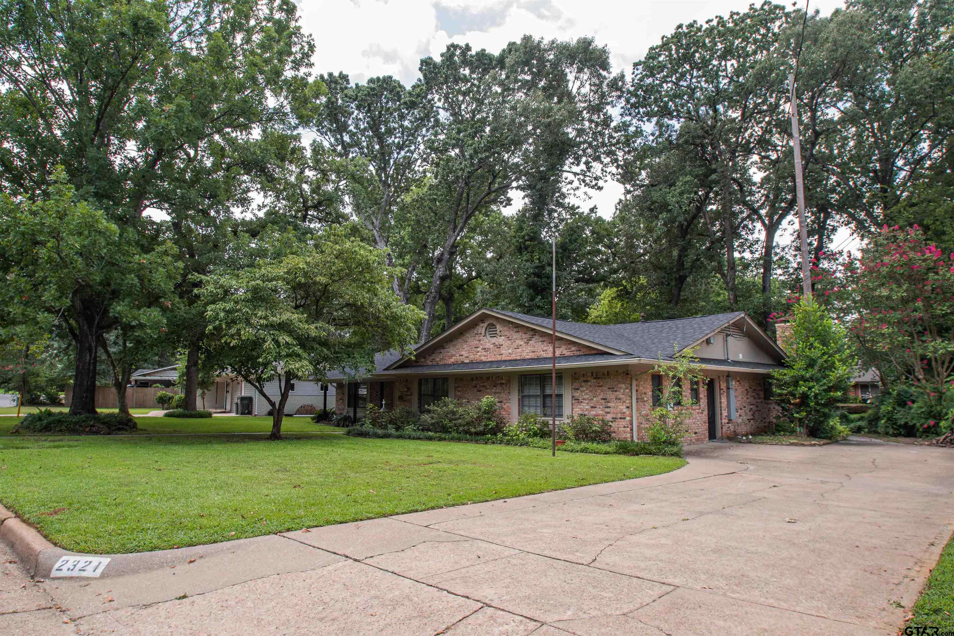 2321 Brookhaven Dr