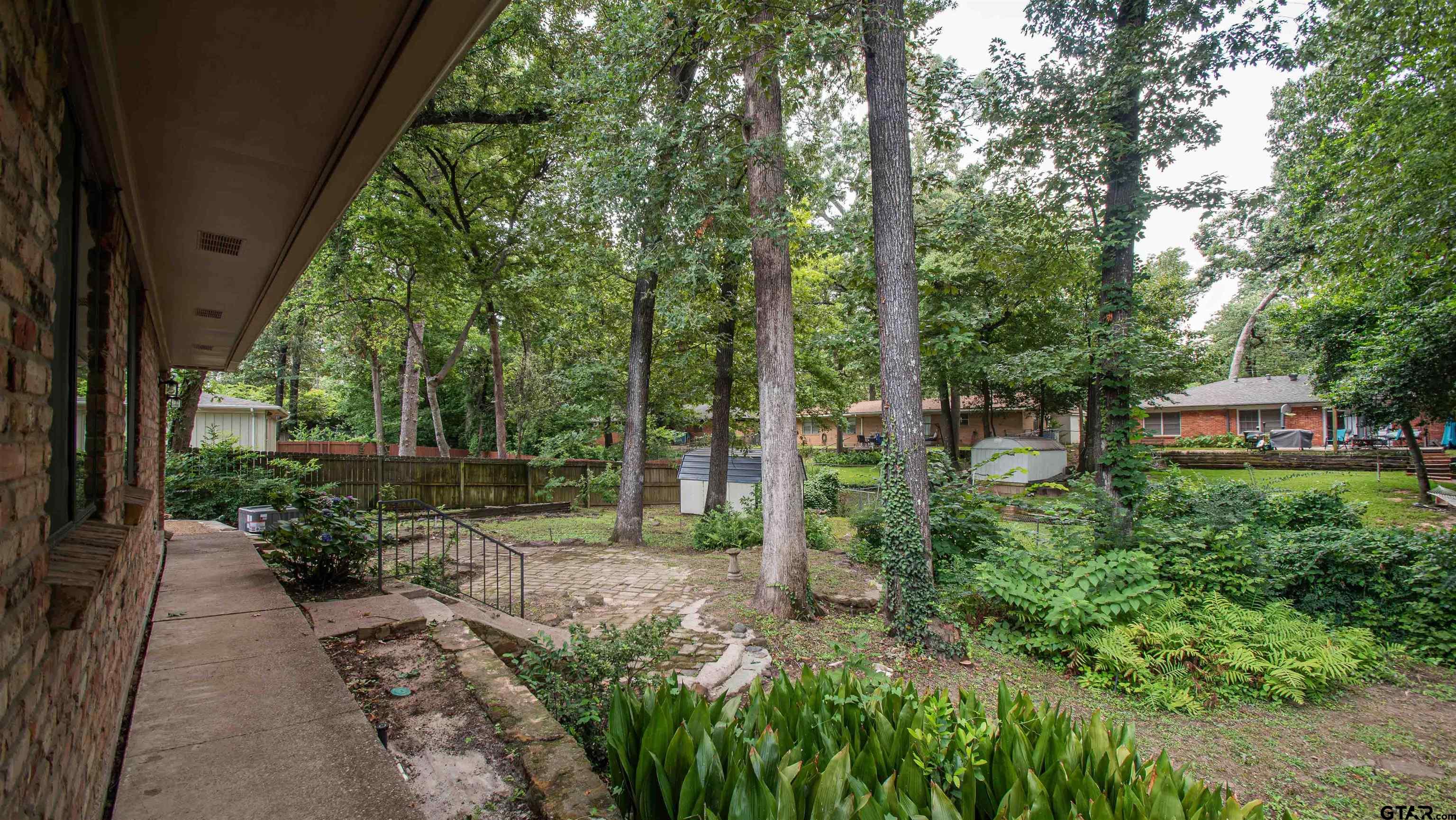 2321 Brookhaven Dr