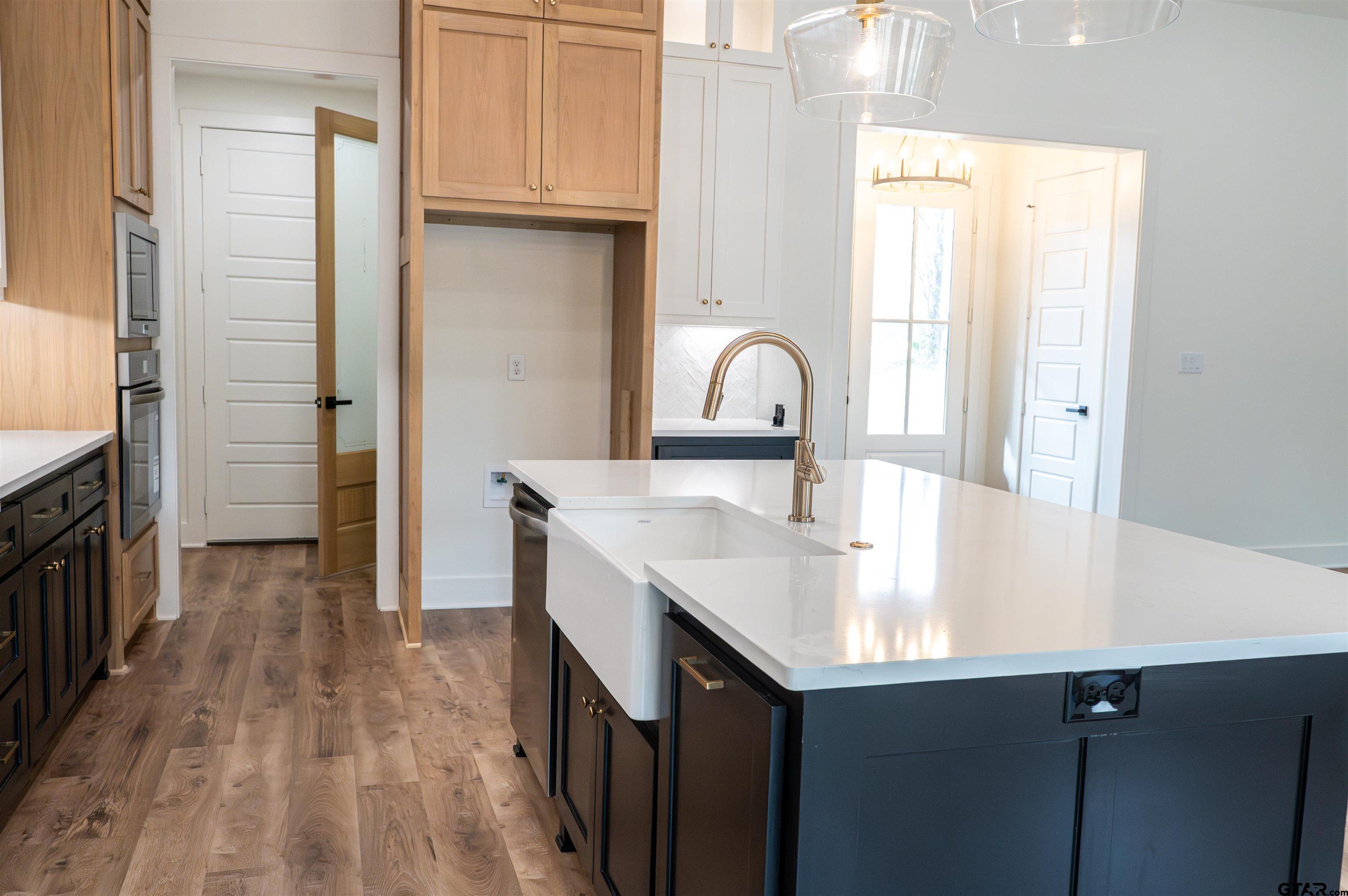 18277 County Road 295