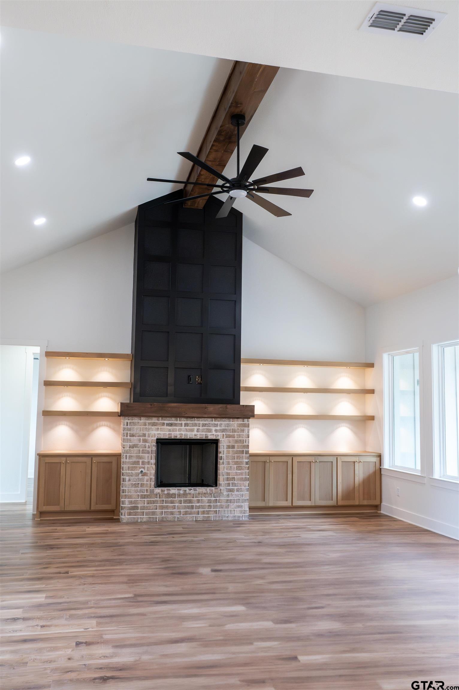 18277 County Road 295