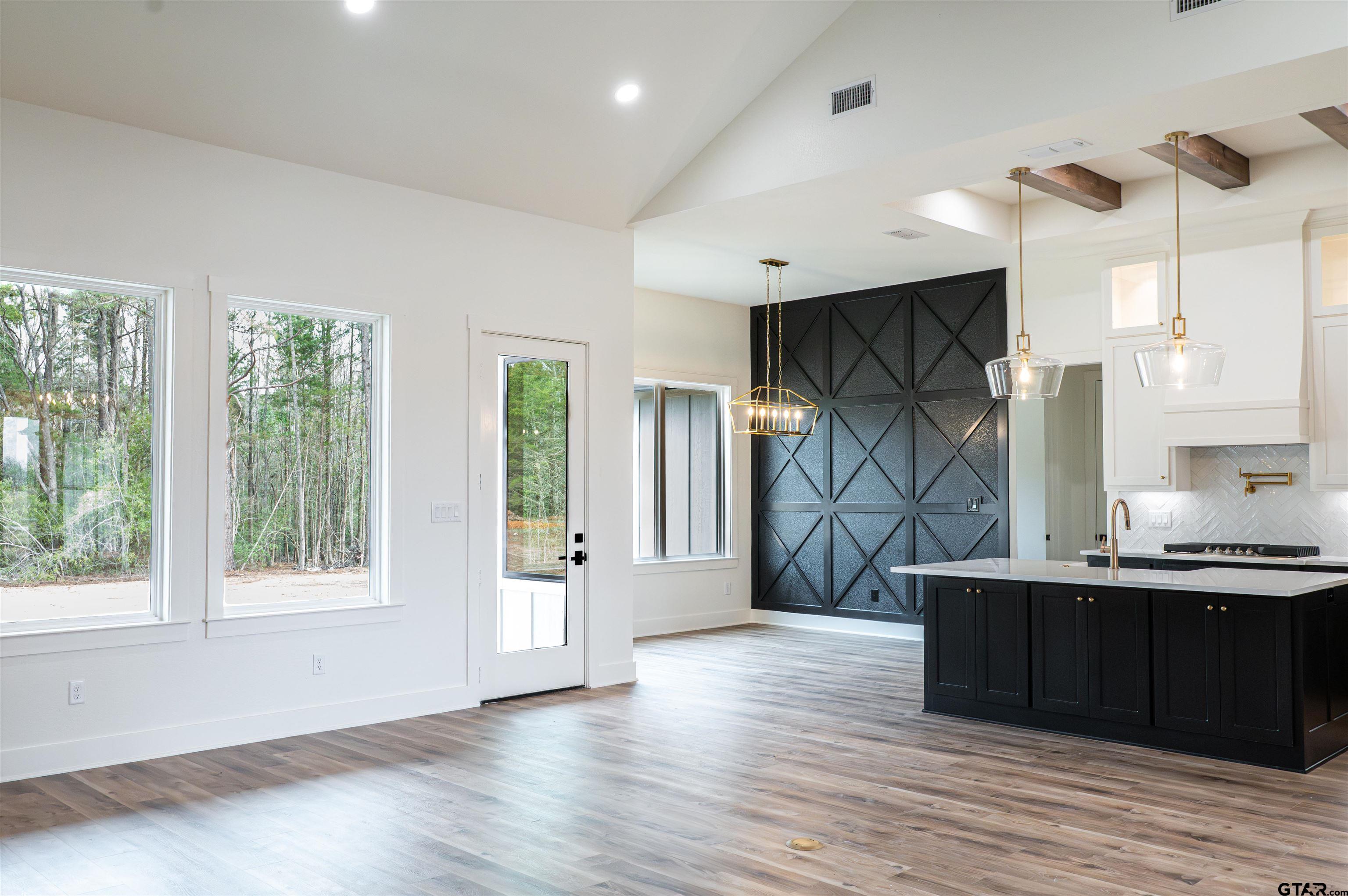 18277 County Road 295