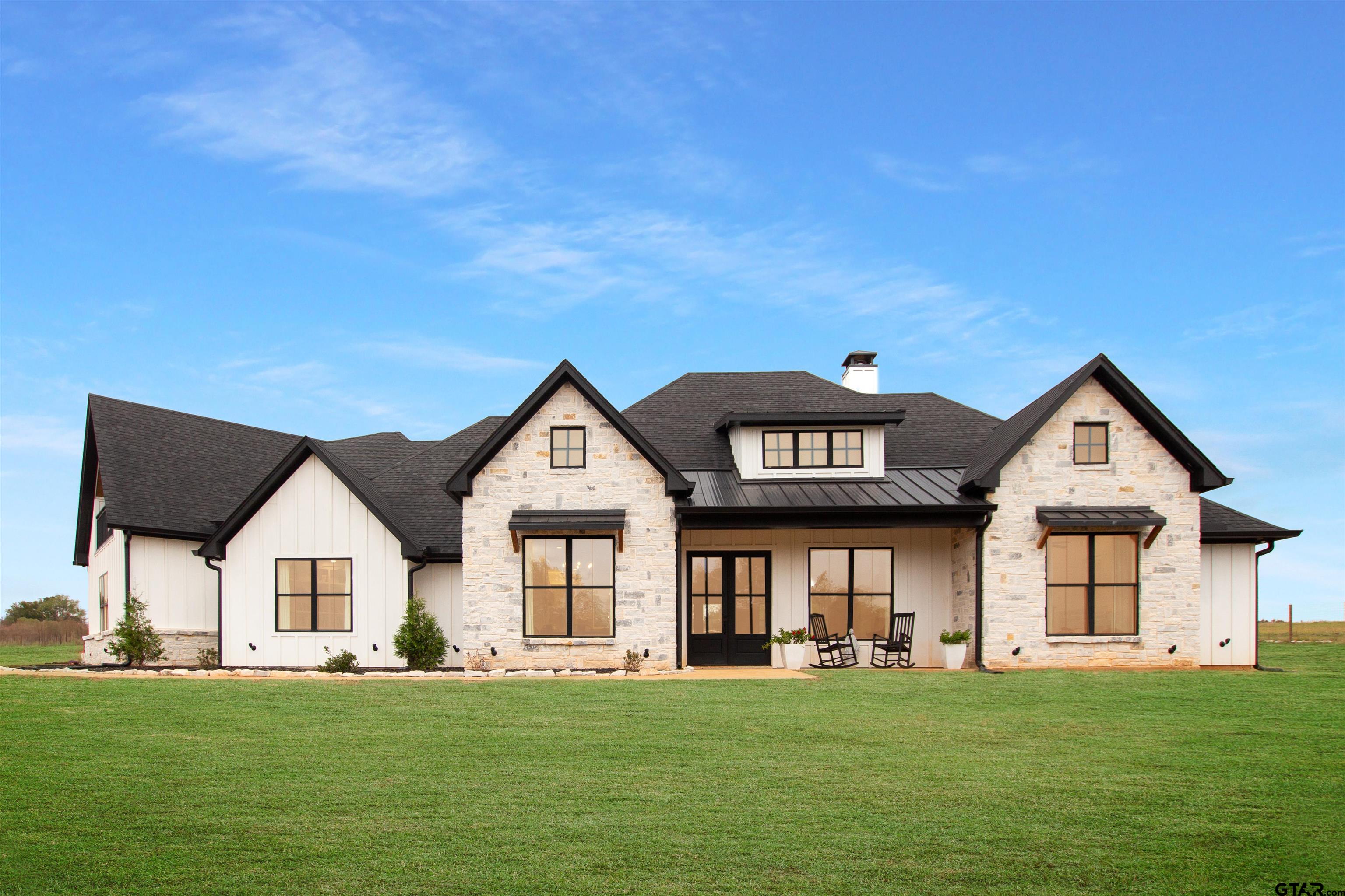 16652 Caeli Heights Ct