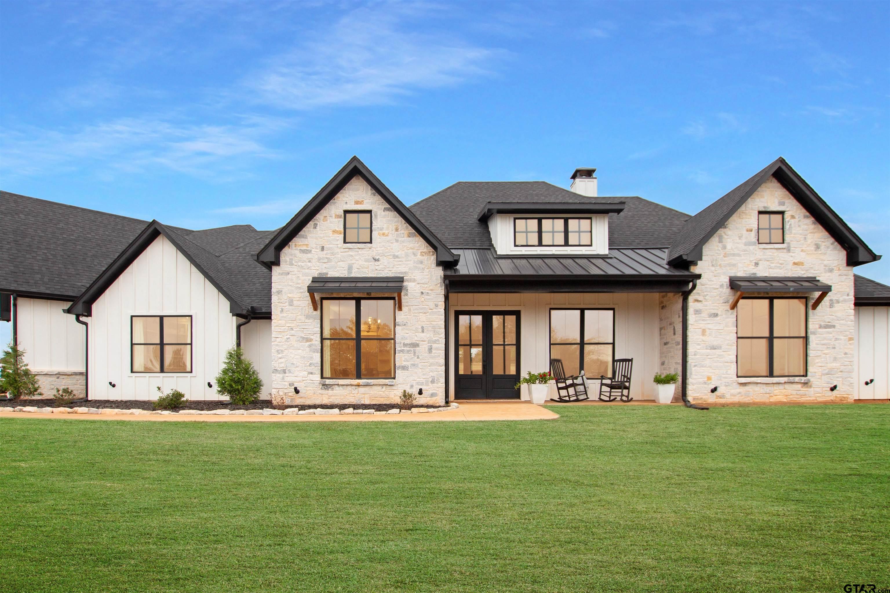 16652 Caeli Heights Ct