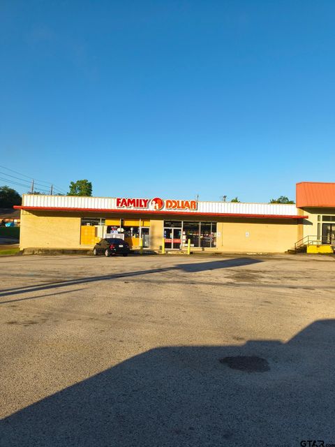 601 W Upshur Ave Gladewater TX 75647