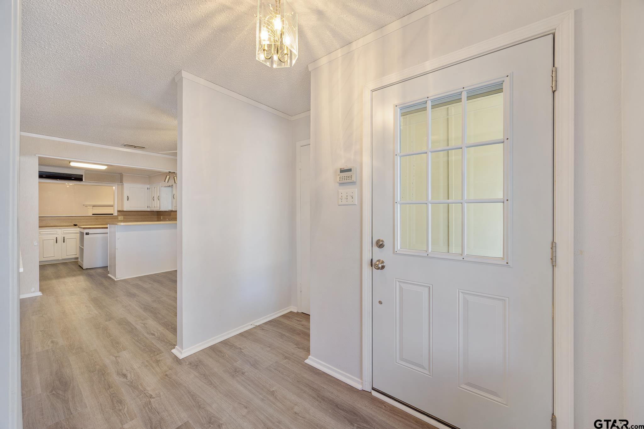 504 Woodland Hills Dr