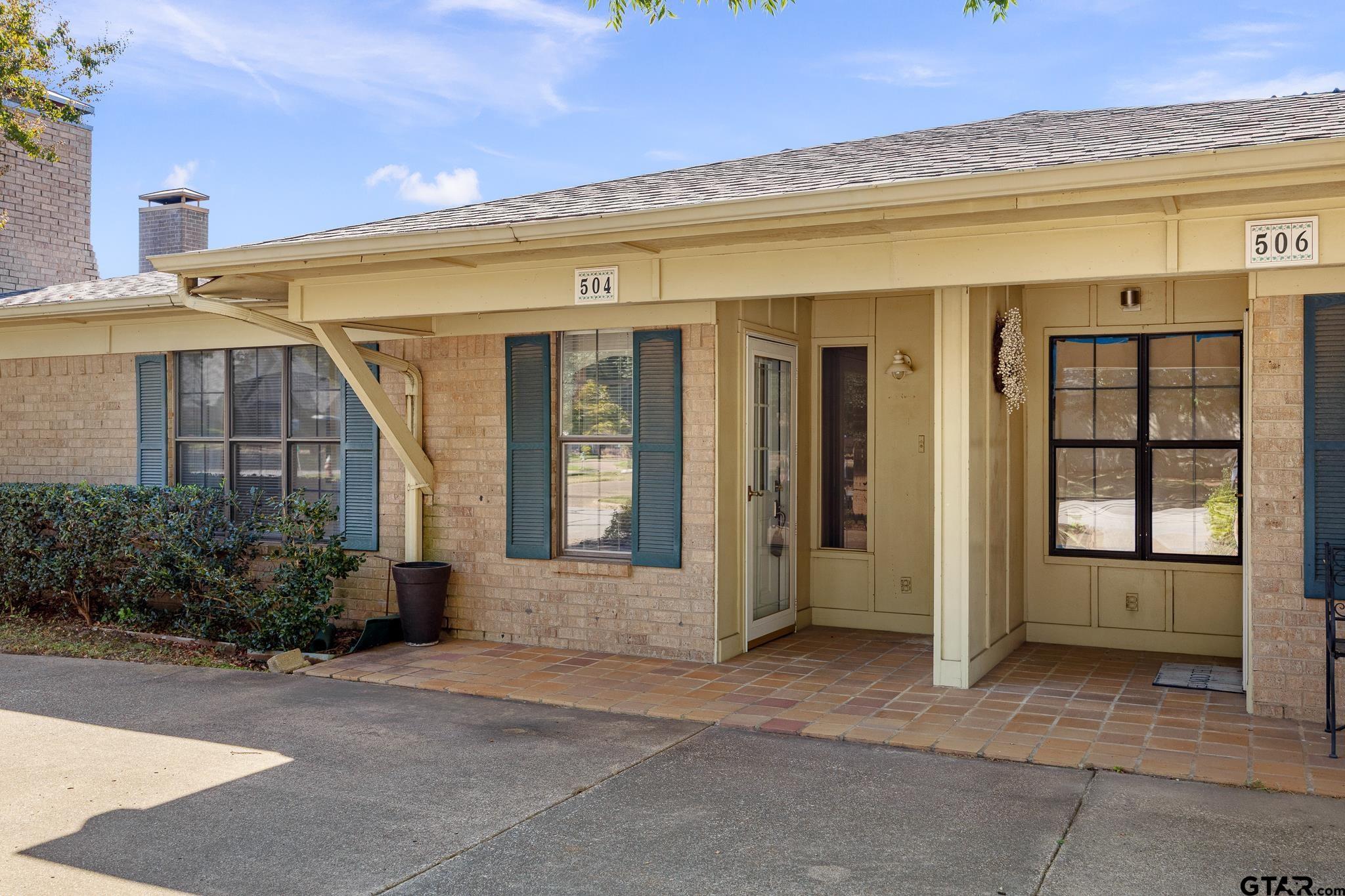 504 Woodland Hills Dr