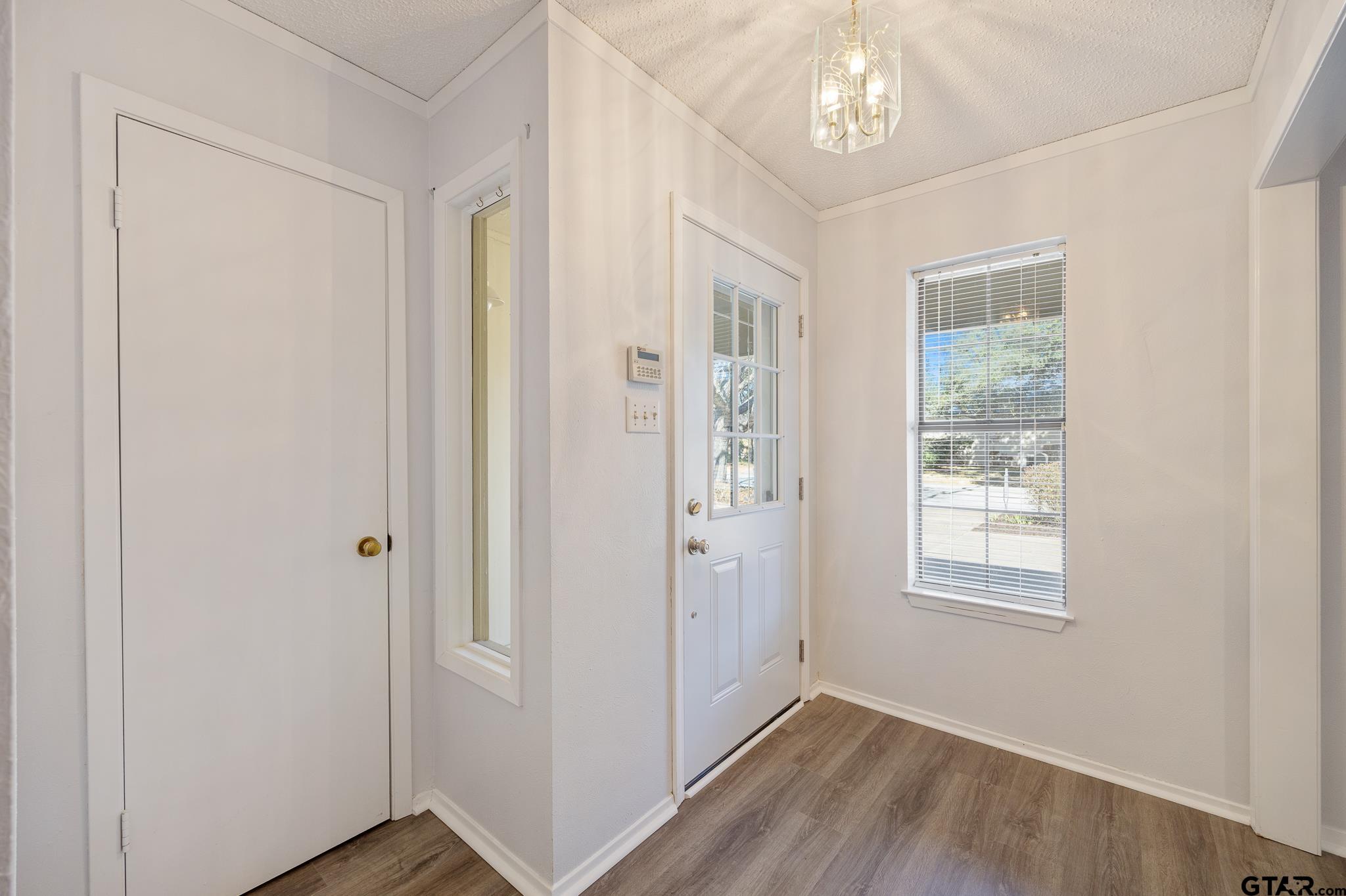 504 Woodland Hills Dr