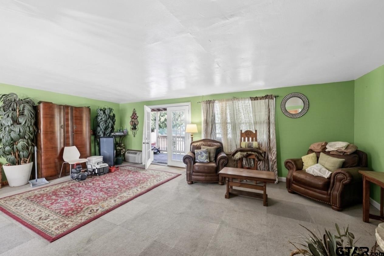 276 Hilltop
