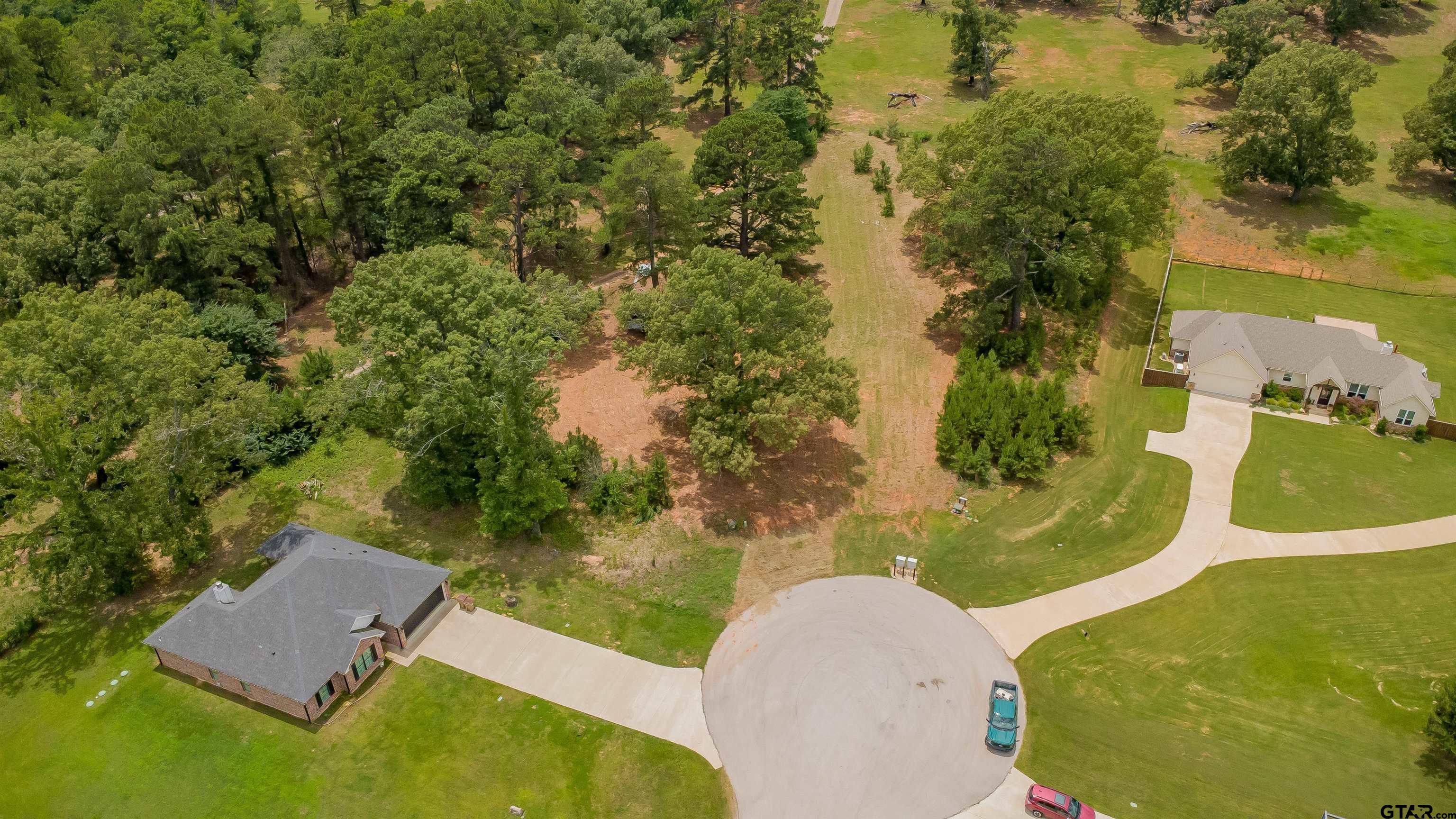 18304 Timber Oaks
