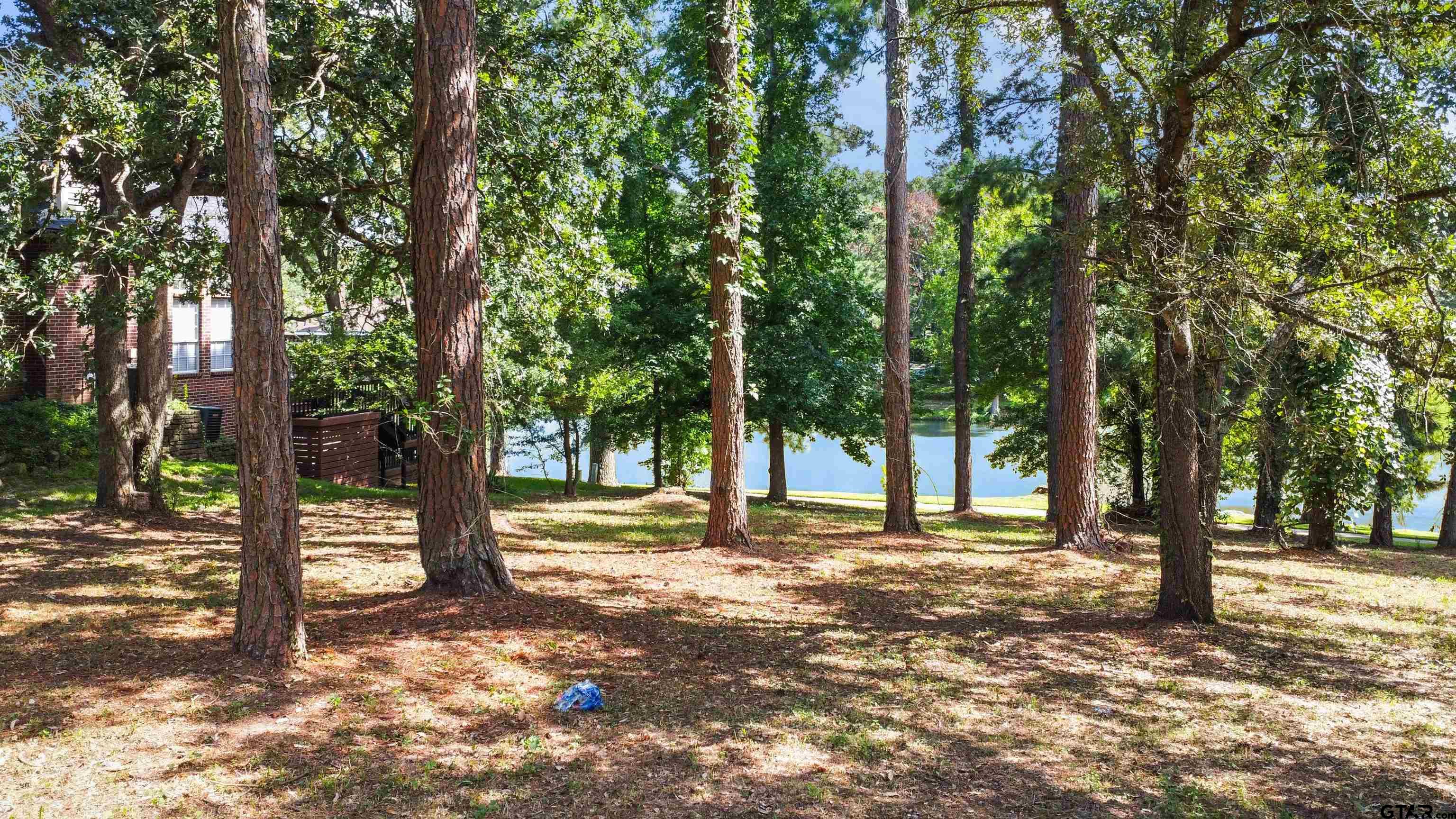 3107 Lake Vista Circle