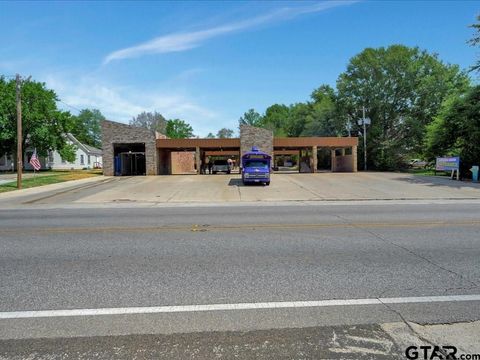 611 Tenaha Street Center TX 75935