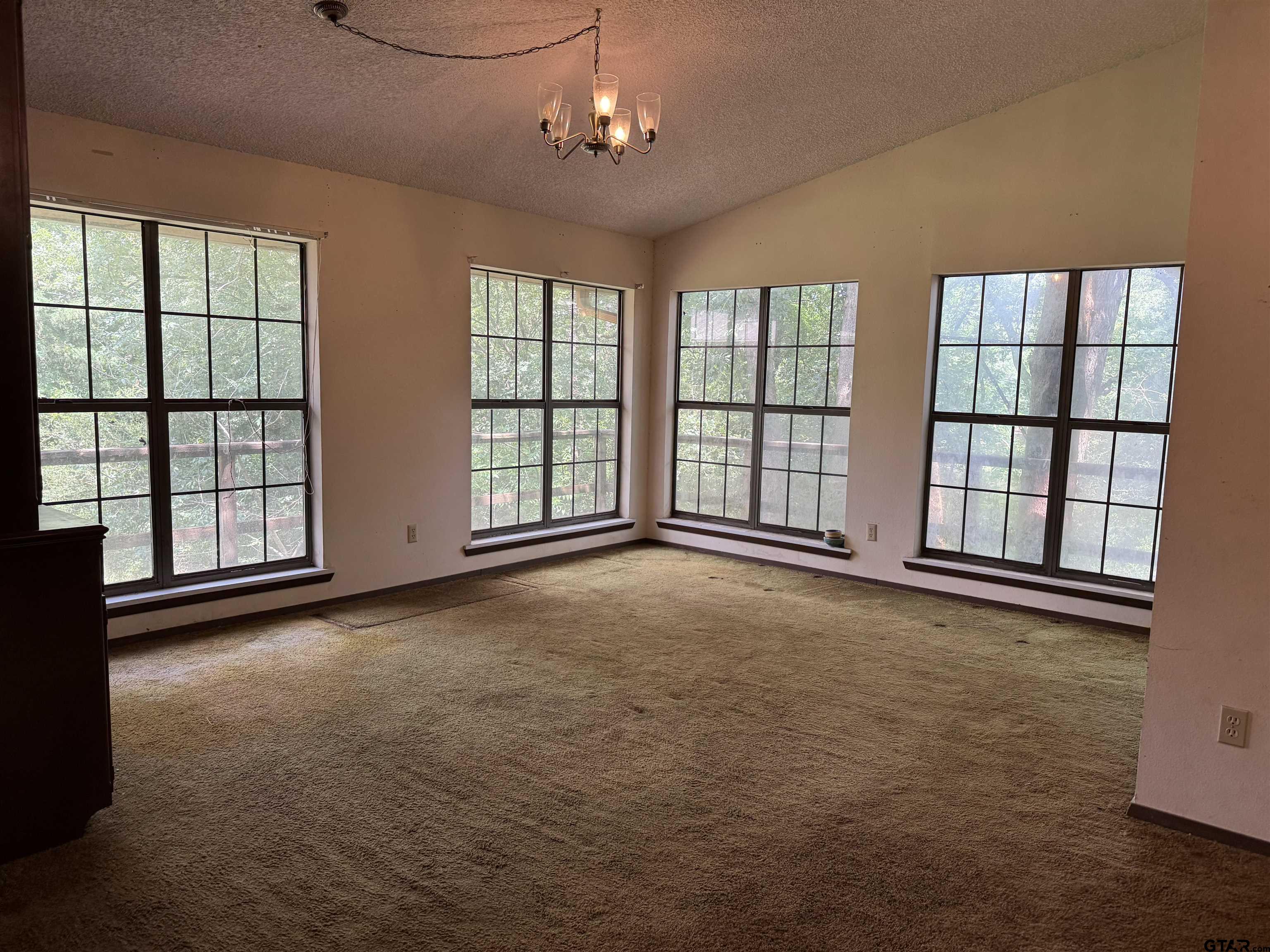 289 Llano Bend