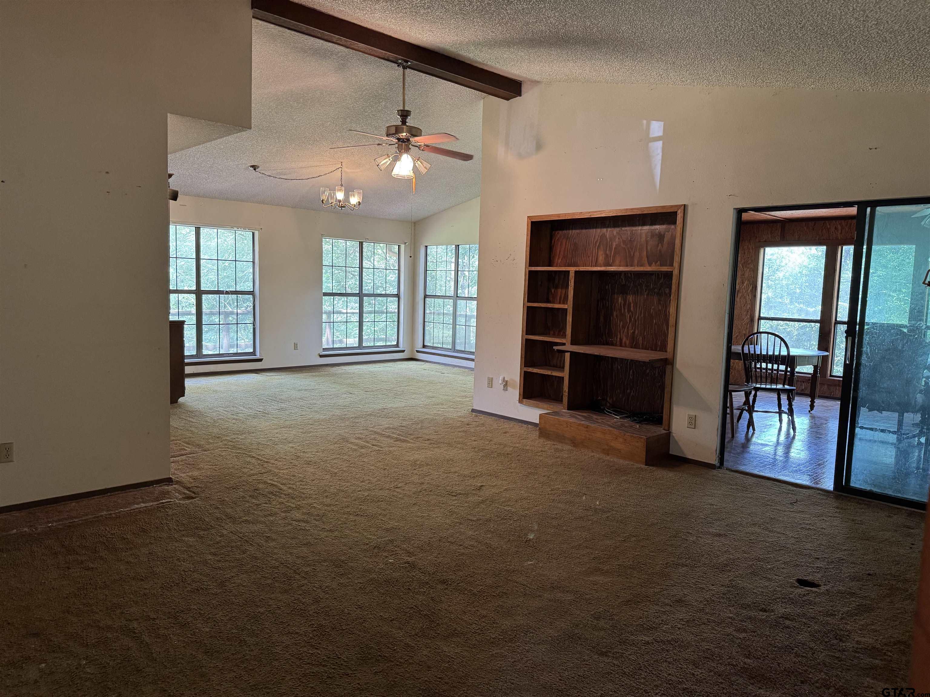 289 Llano Bend
