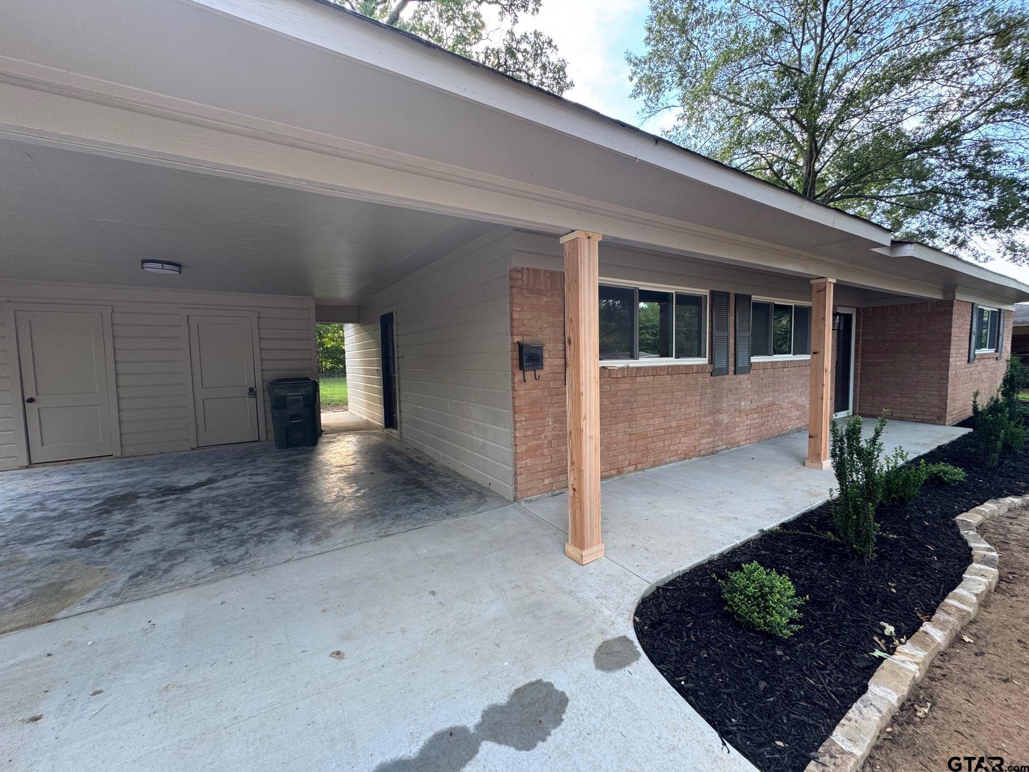 625 Northcrest Dr.