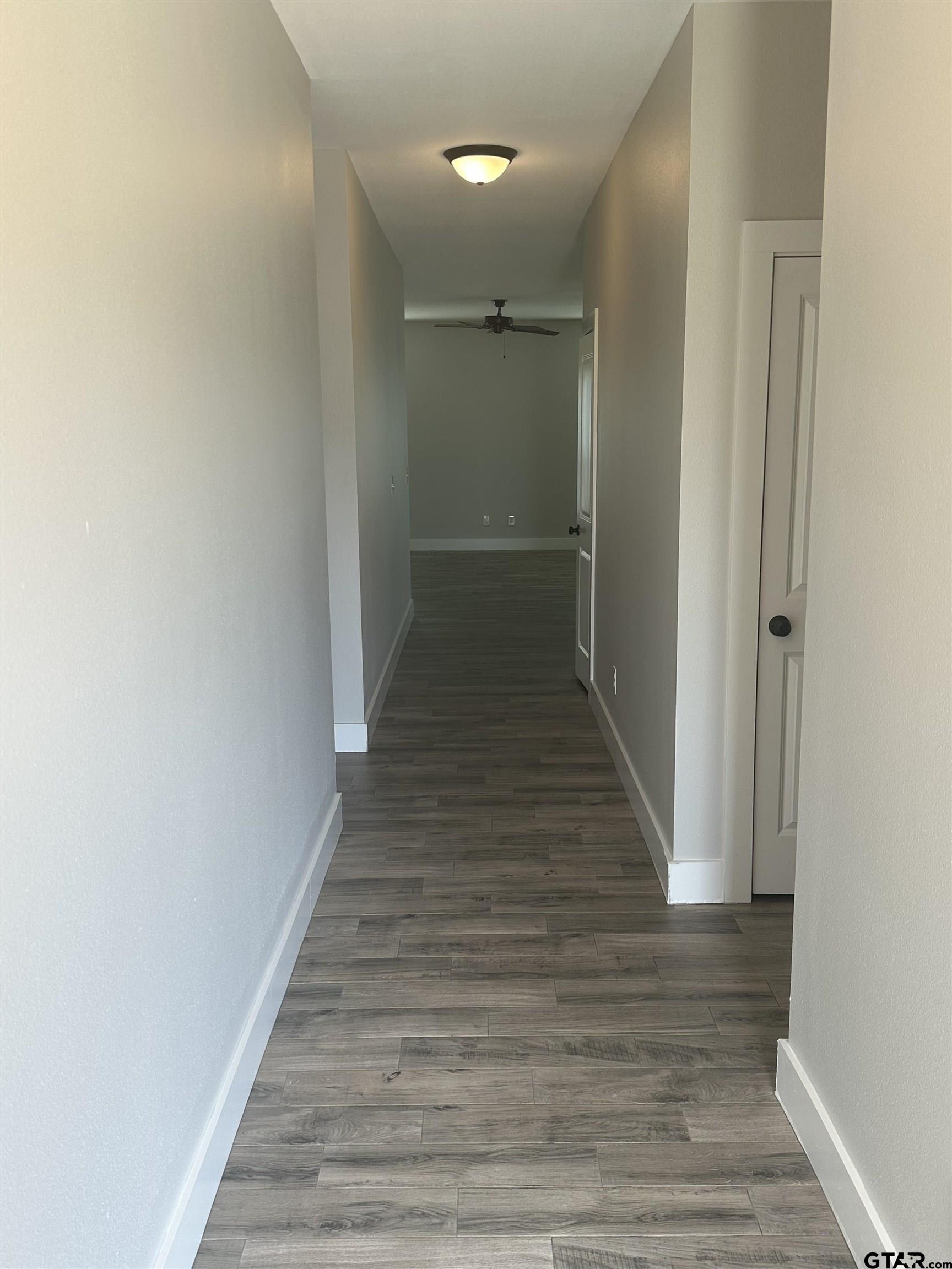 17010 Crossing Circle