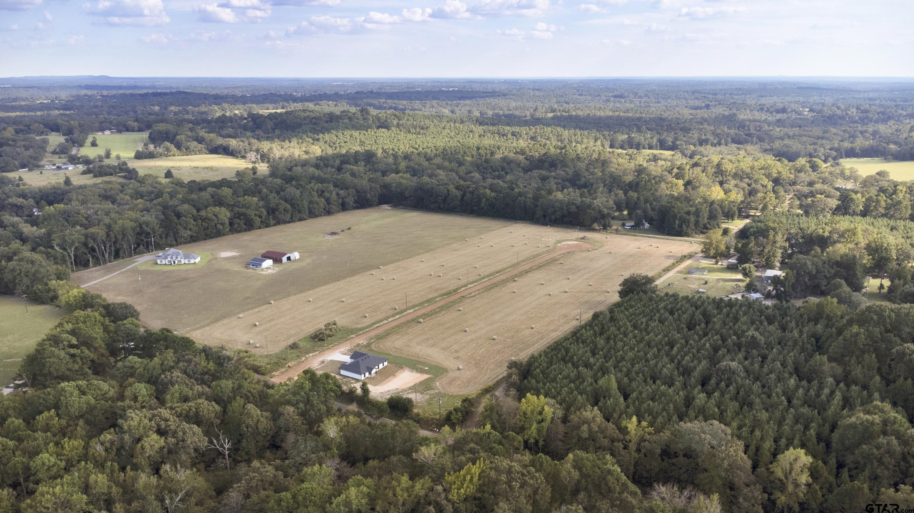 817 Private Road 3168