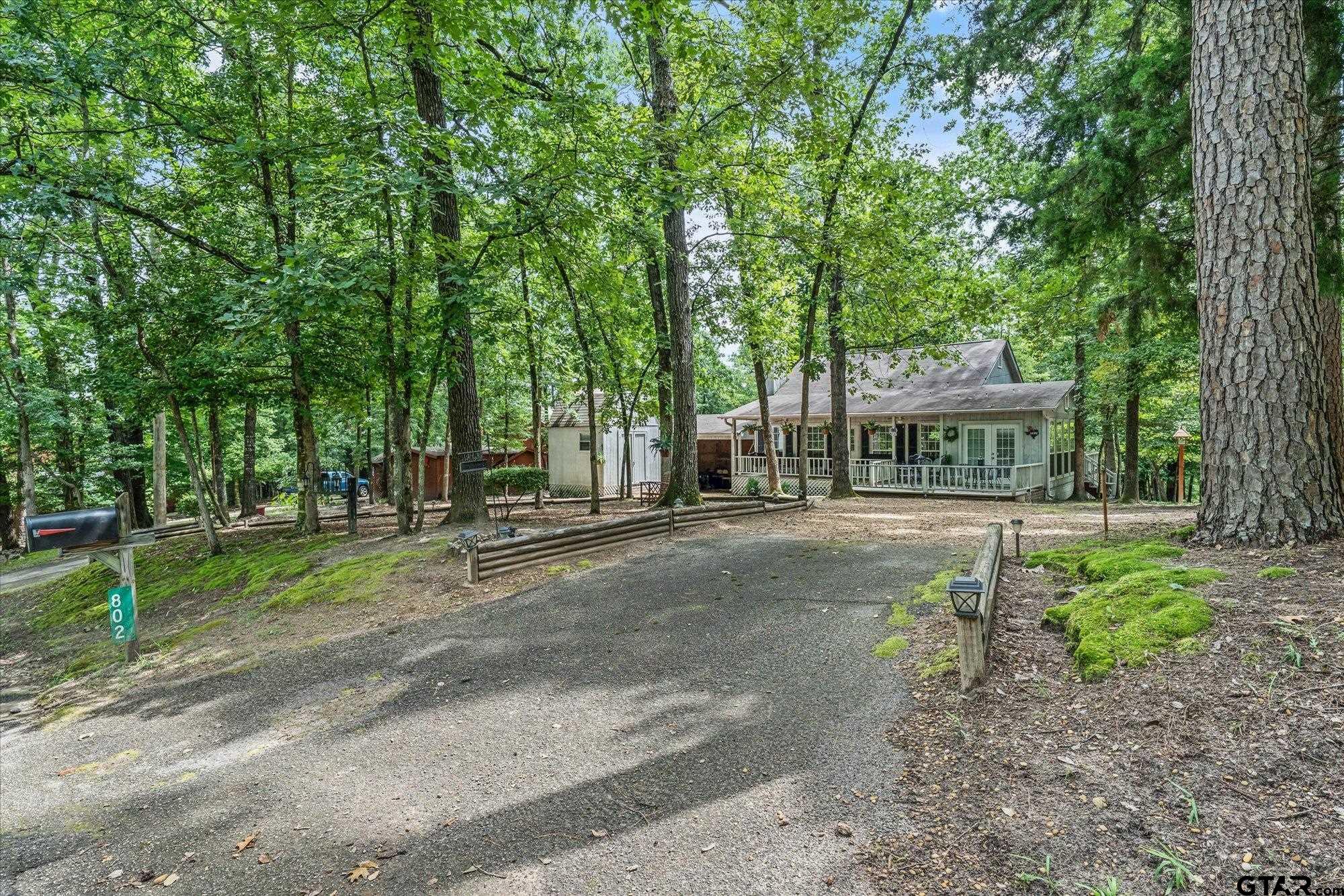 802 Wildwood Trl