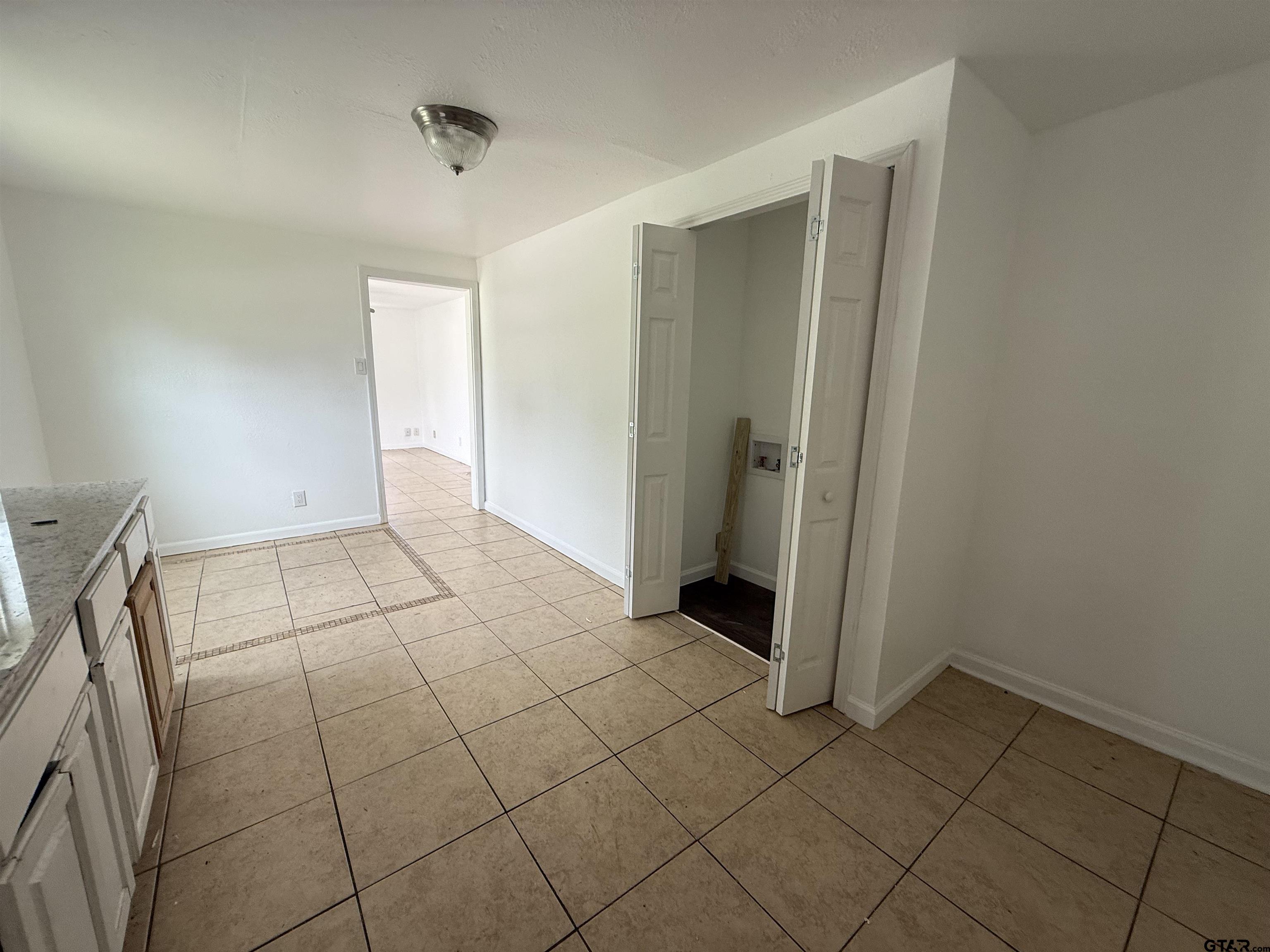 812 W 26th