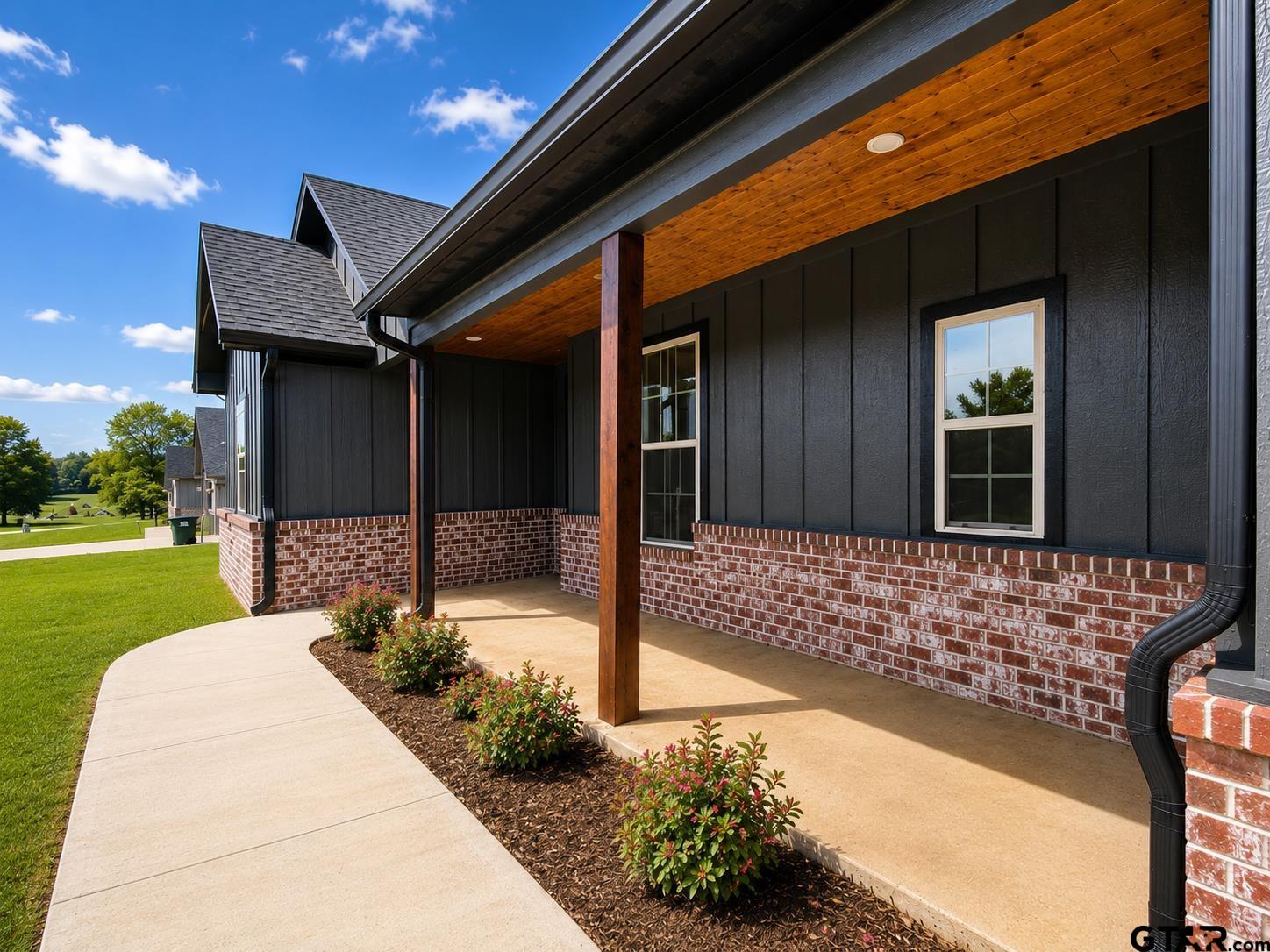 19356 Cedarpark Pl