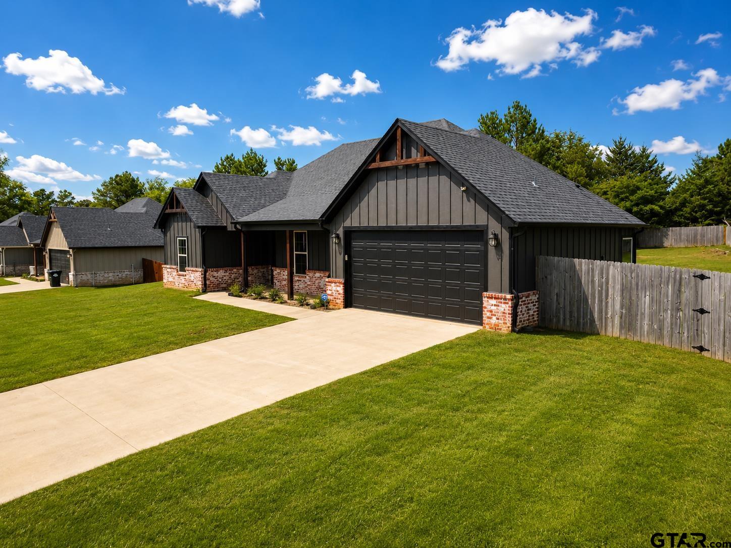 19356 Cedarpark Pl