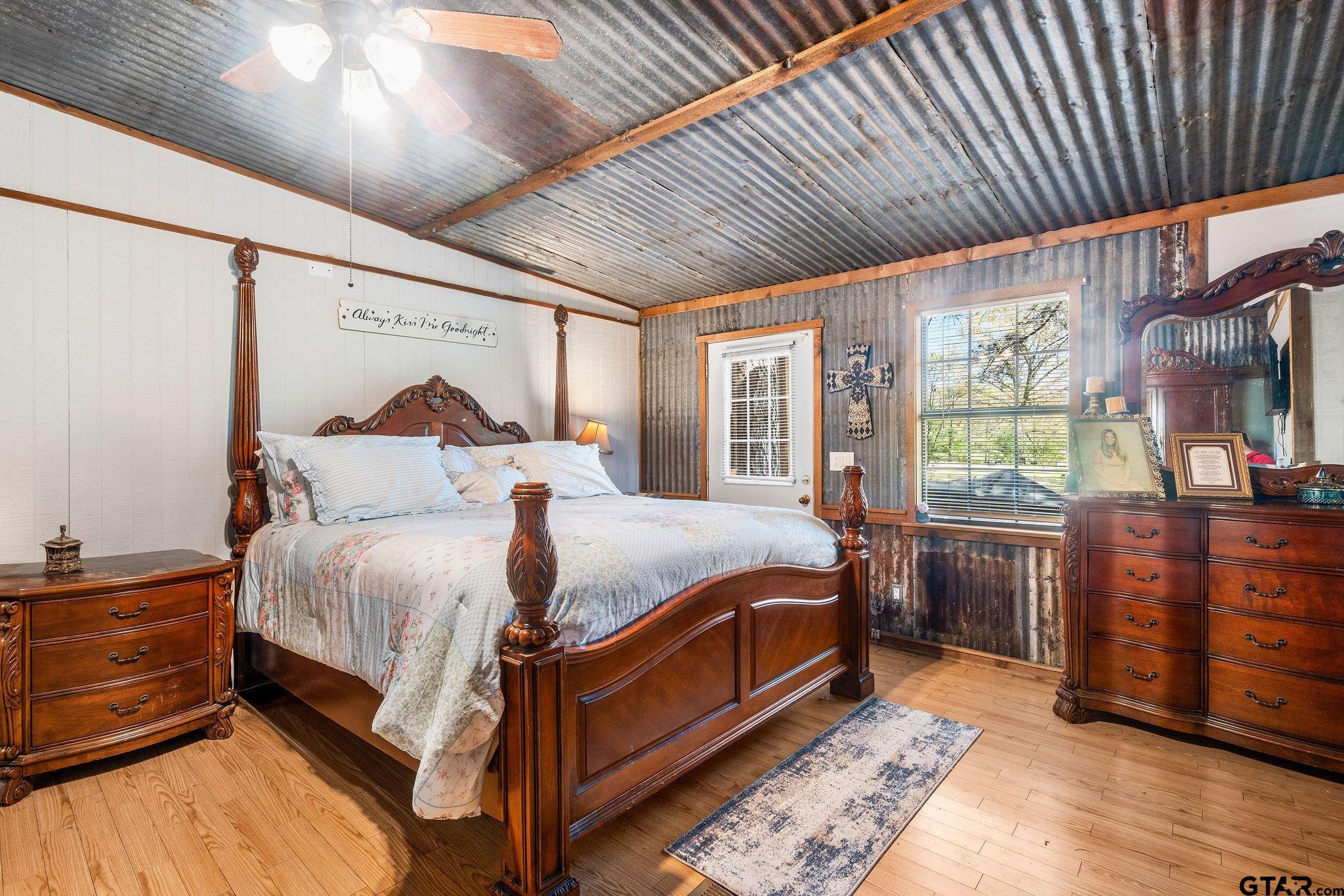 4550 Crabapple RD