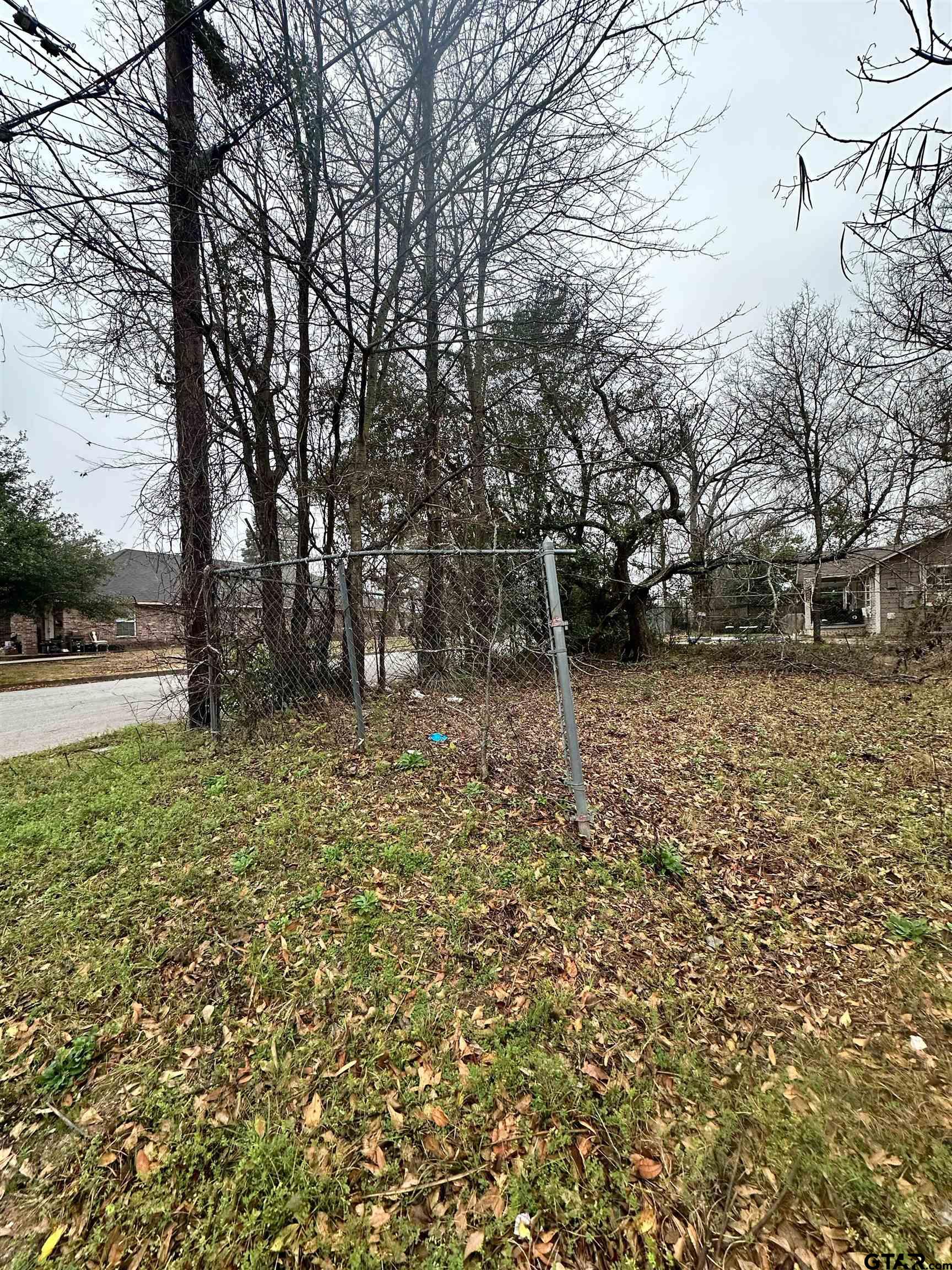 1103 S Academy Avenue