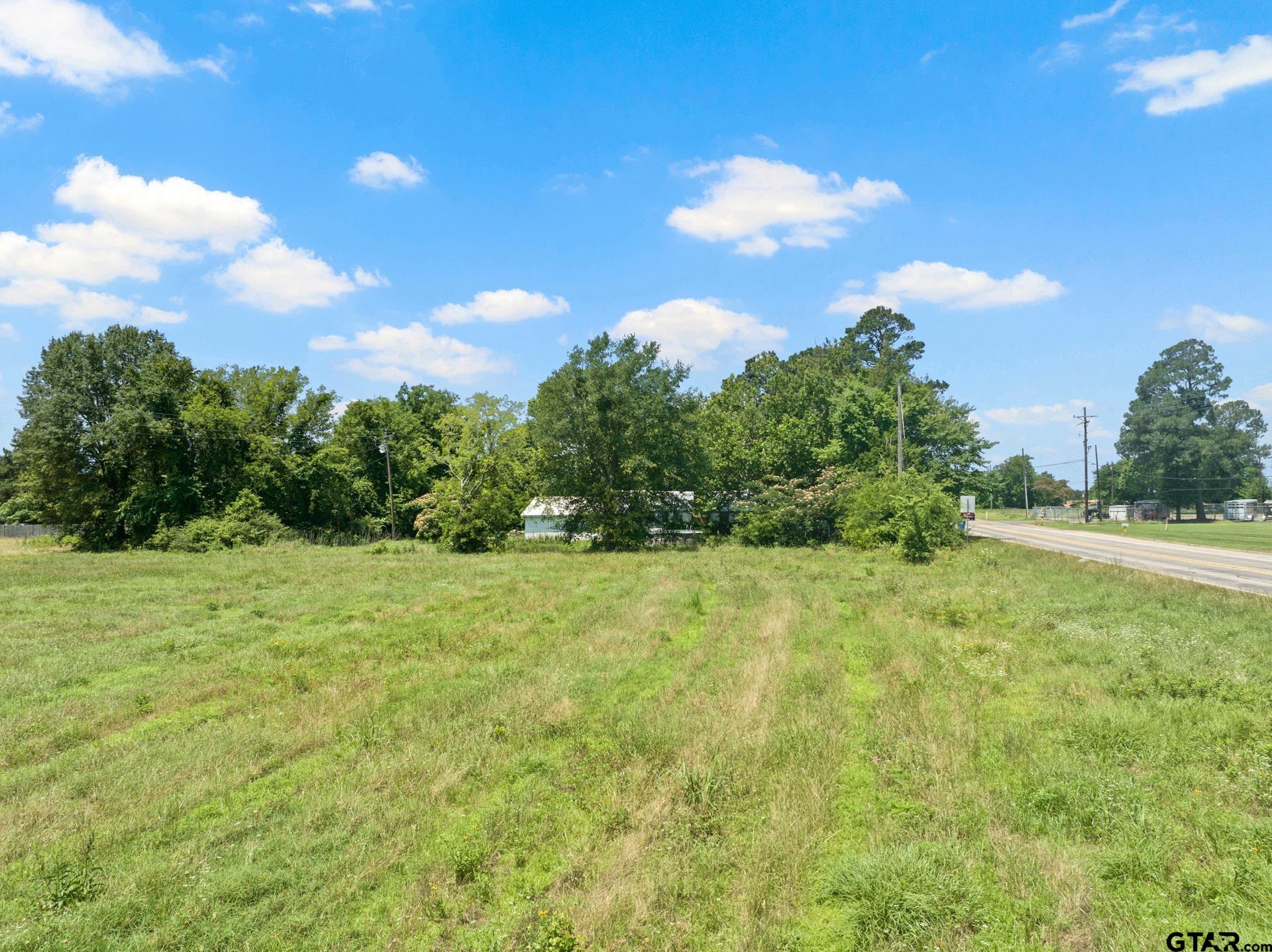 13 AC W Interstate 30 Service Road