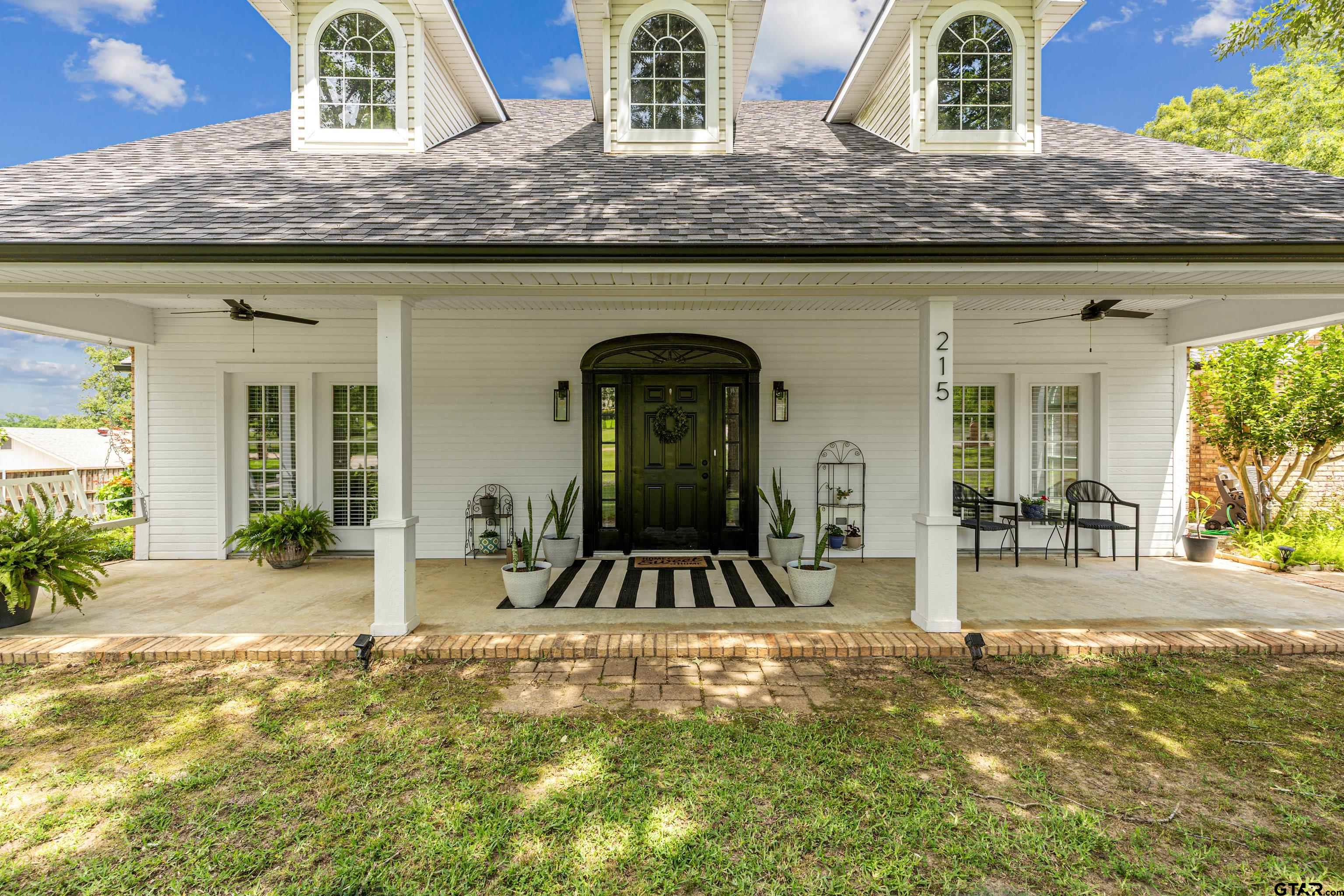 215 Sugar Creek LN