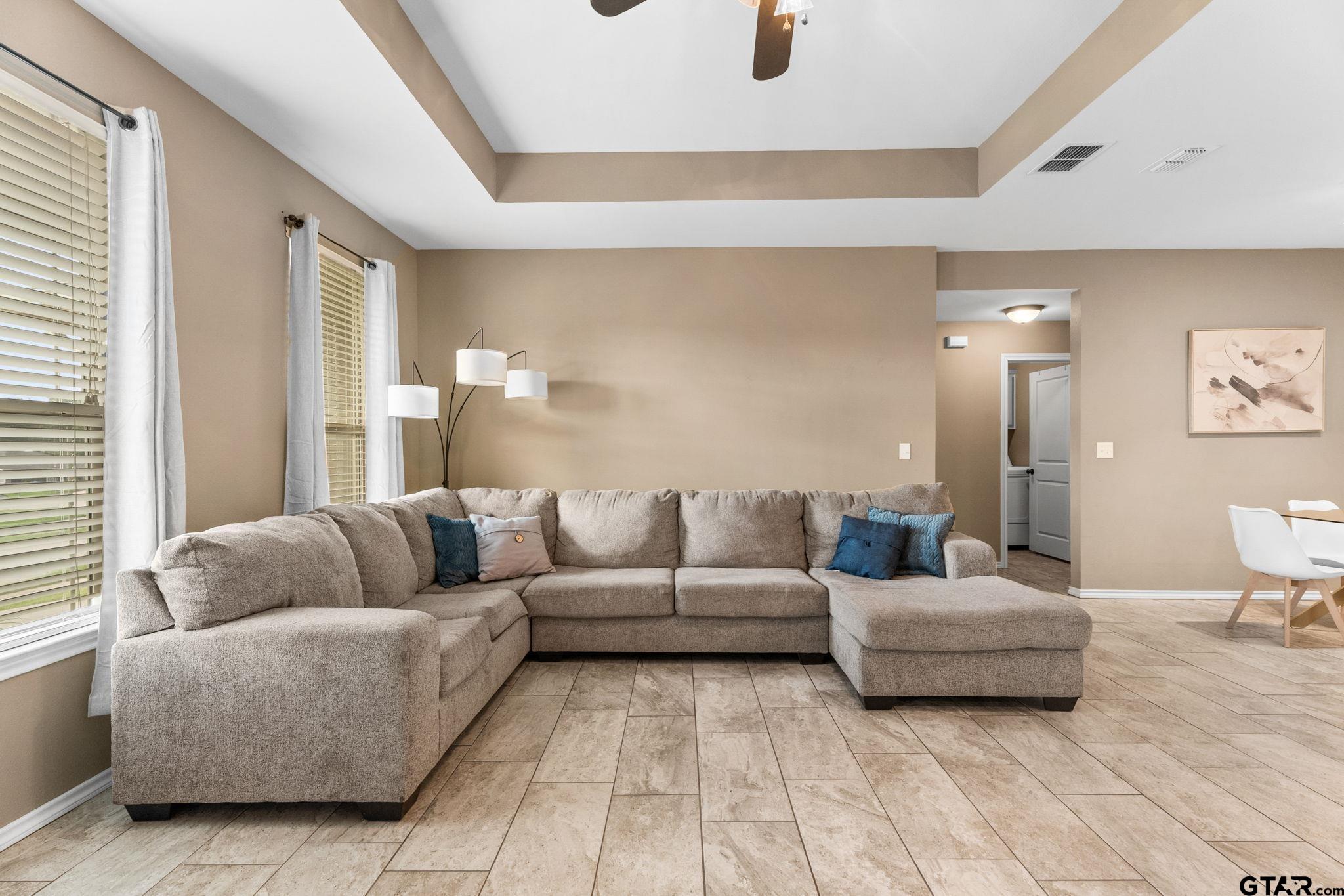 409 Mission Crest Cir