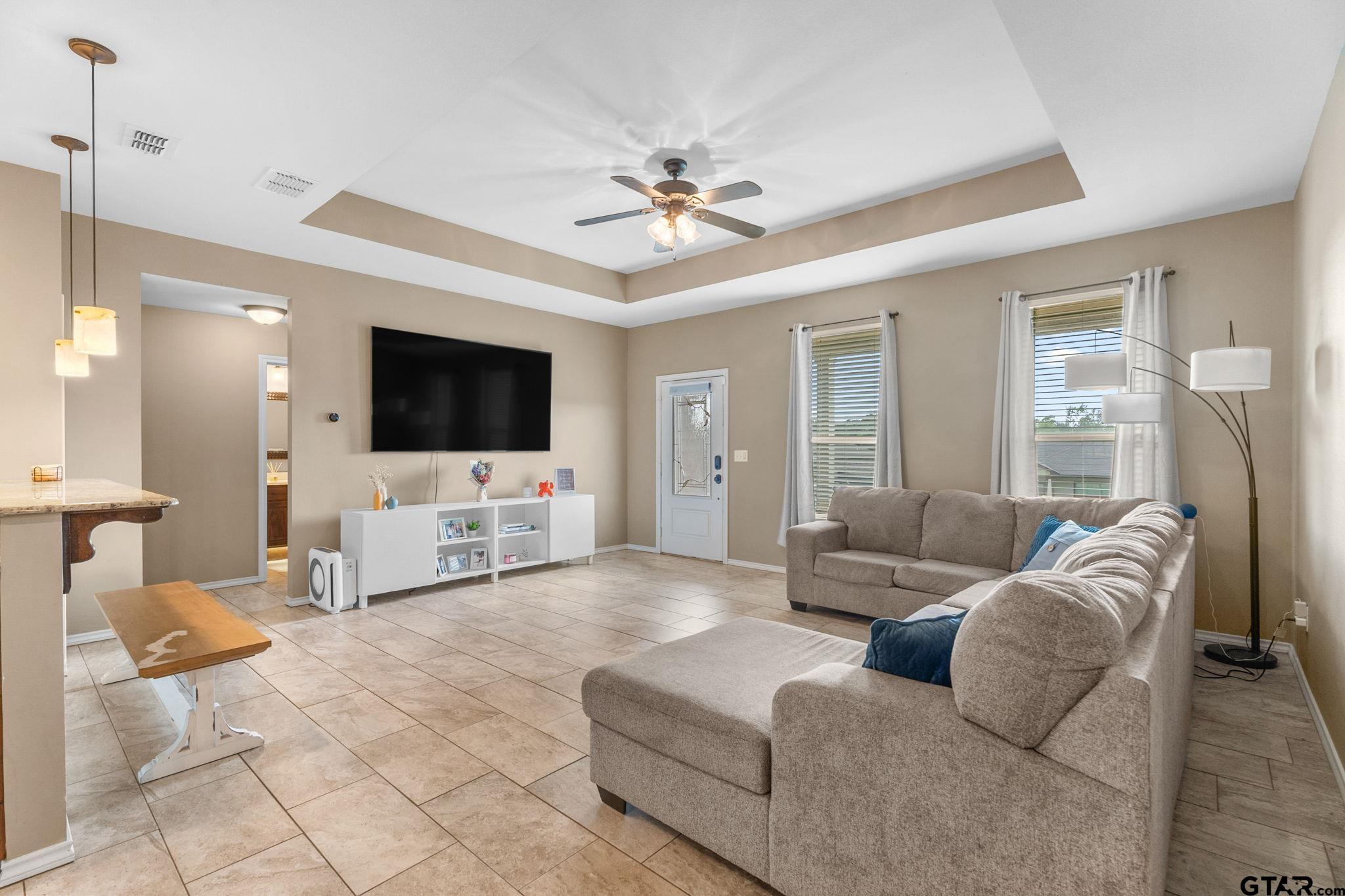 409 Mission Crest Cir