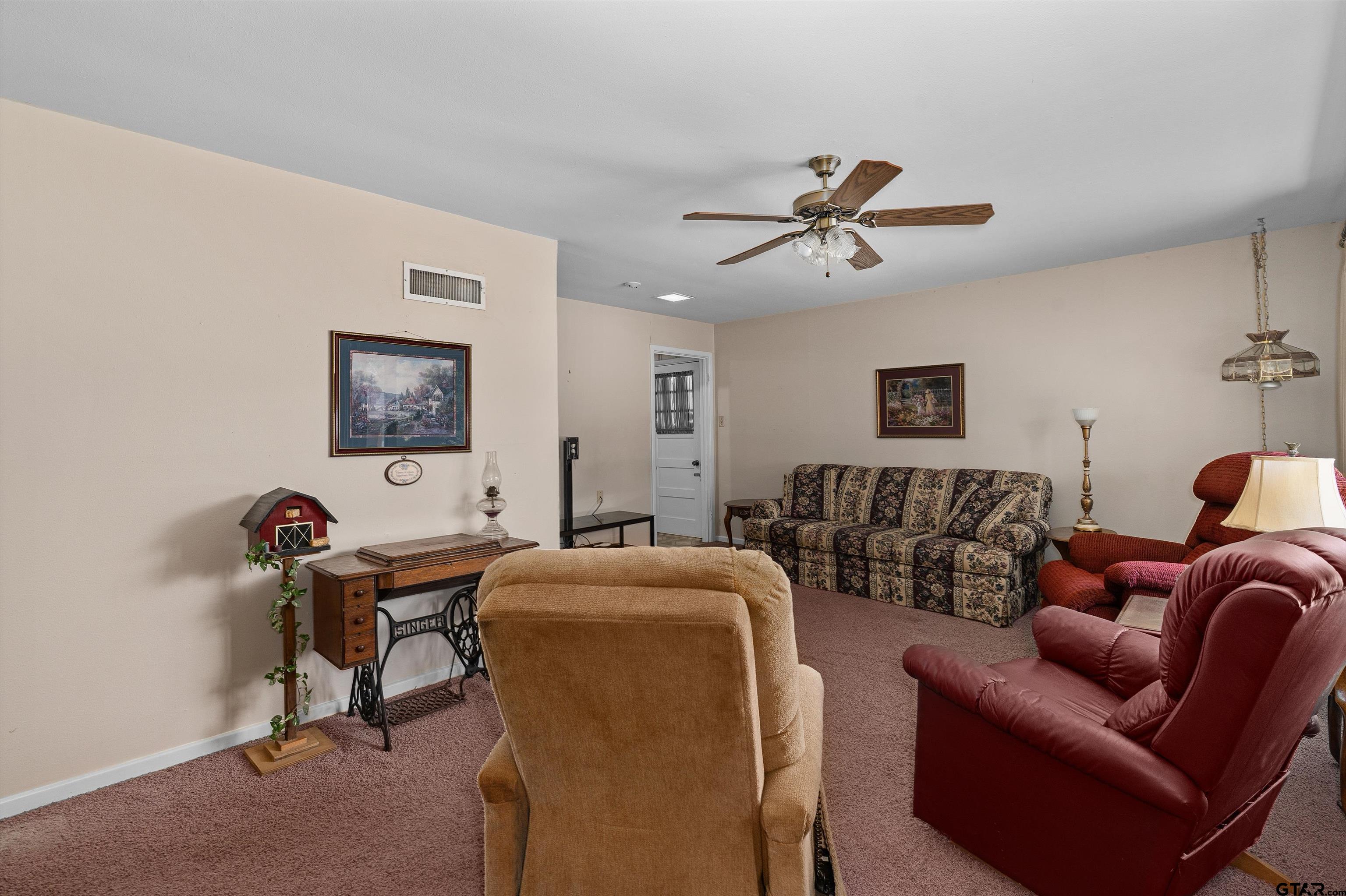 112 Blacknall