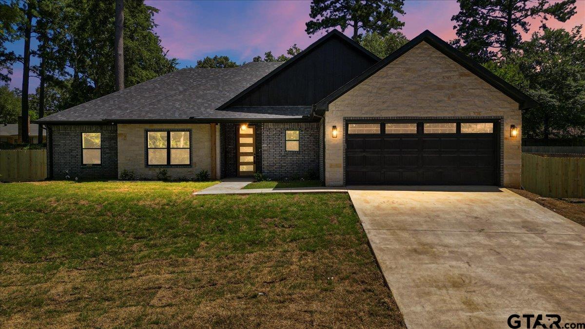 19081 Pinedale Cir