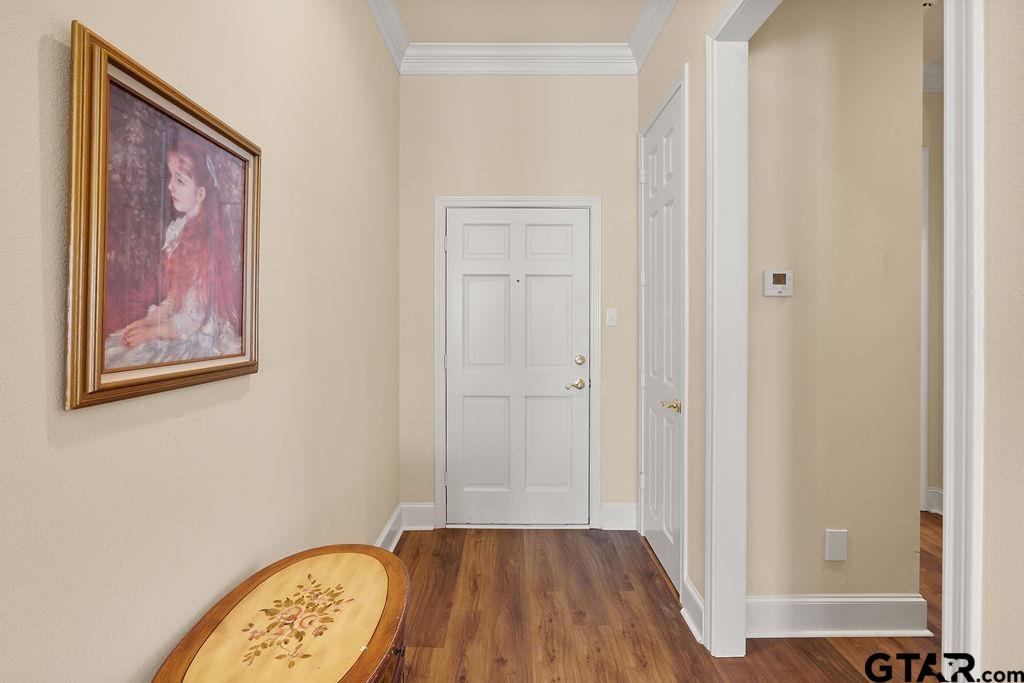2210 Homestead