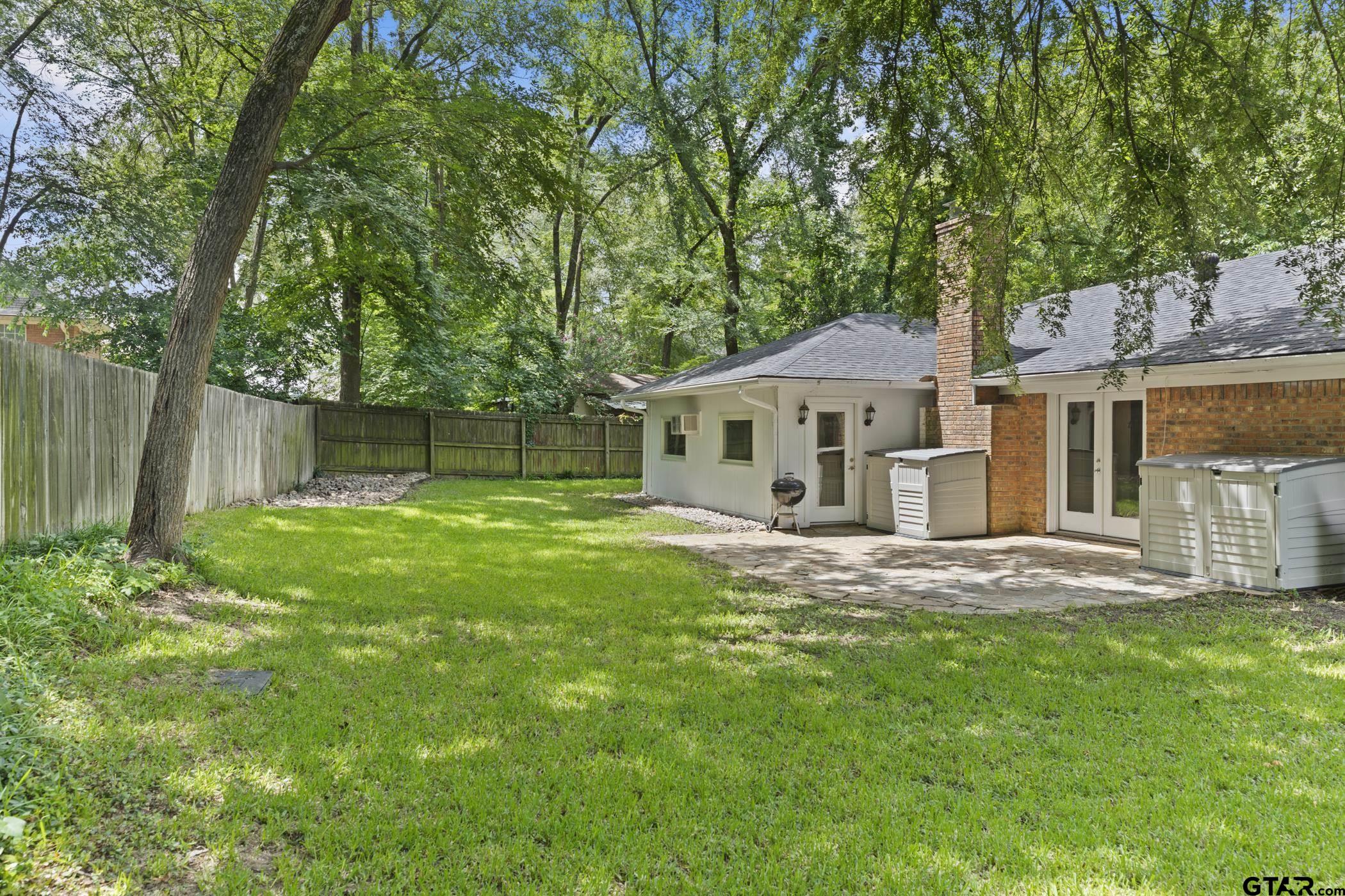 1743 Barbara Ct