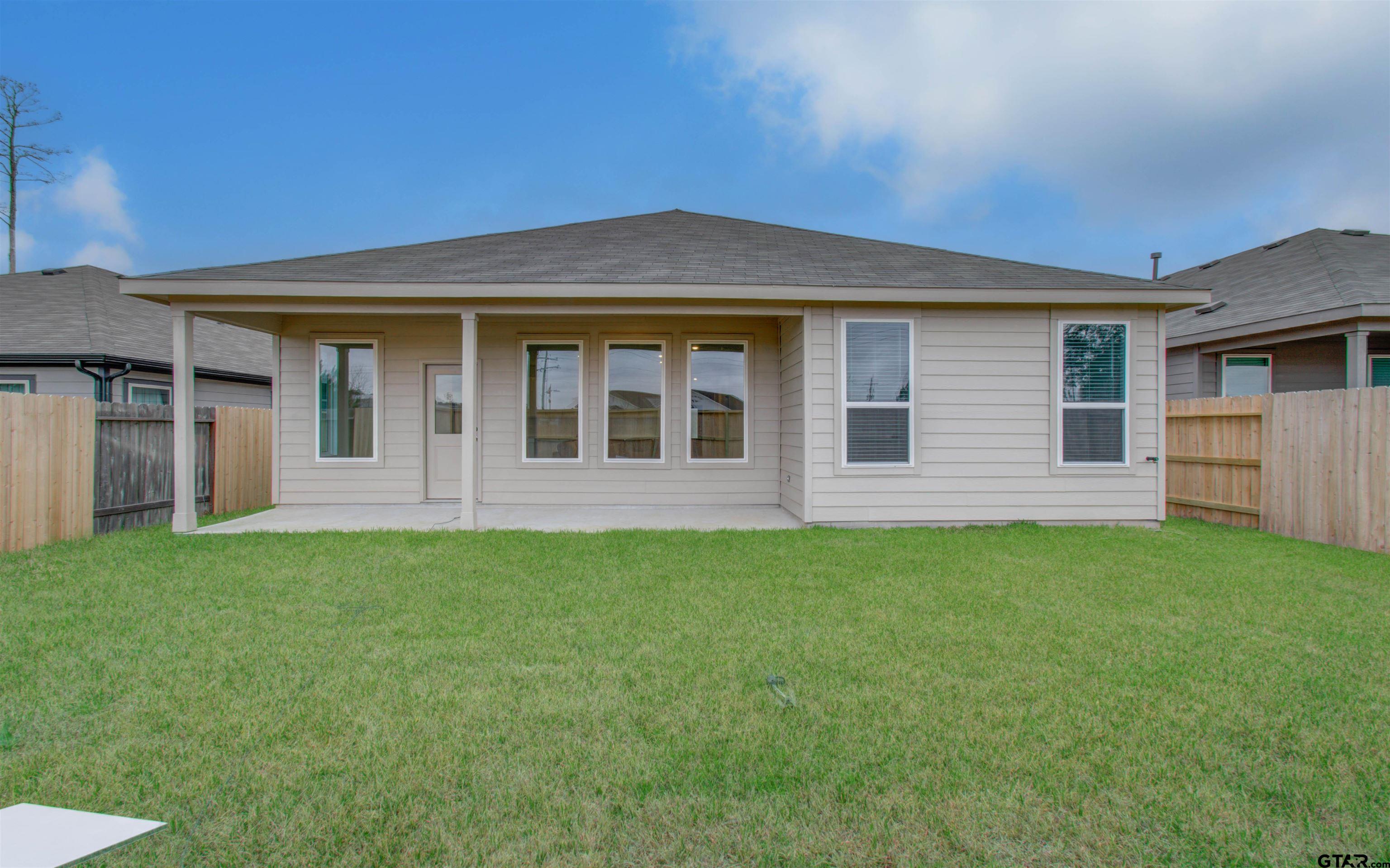 10100 oakland hills dr