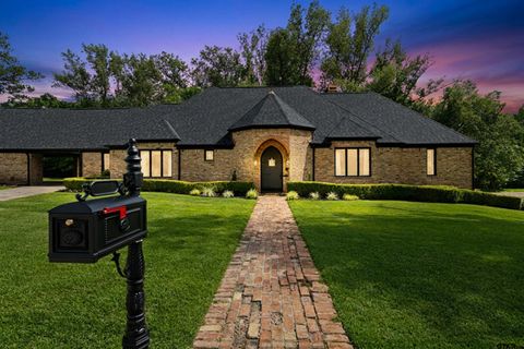 705 Slaydon St Henderson TX 75654