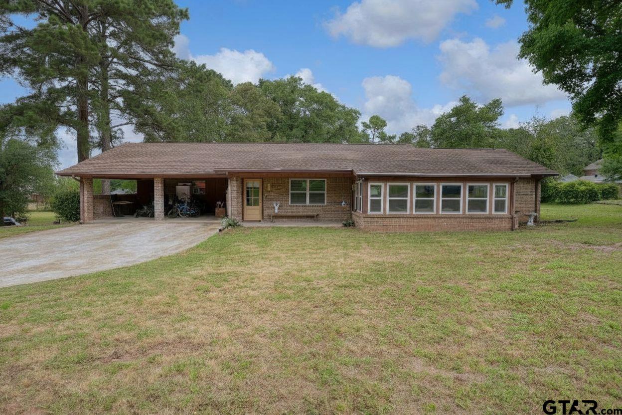 203 Texas Dr