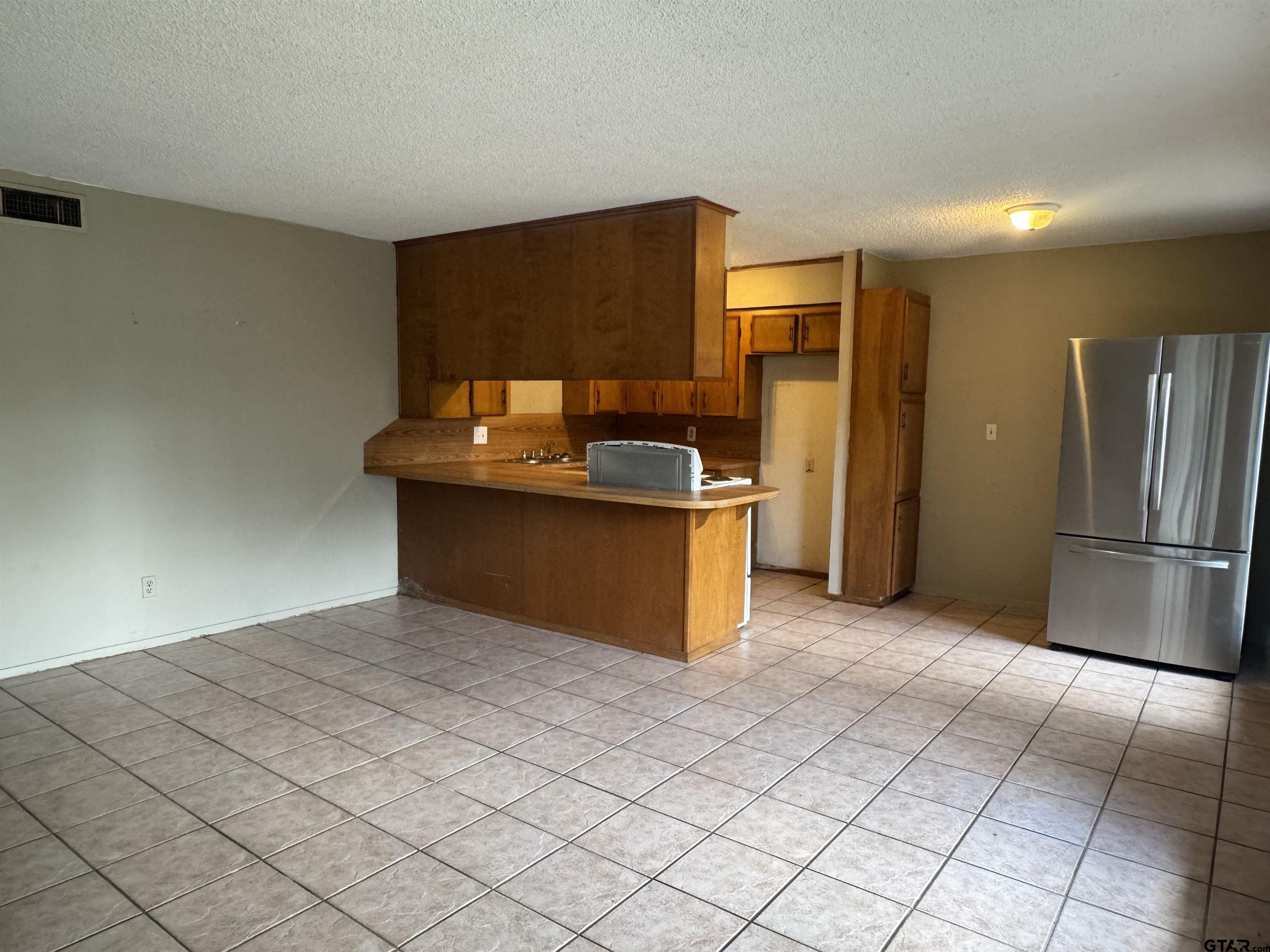 212 N Mimosa