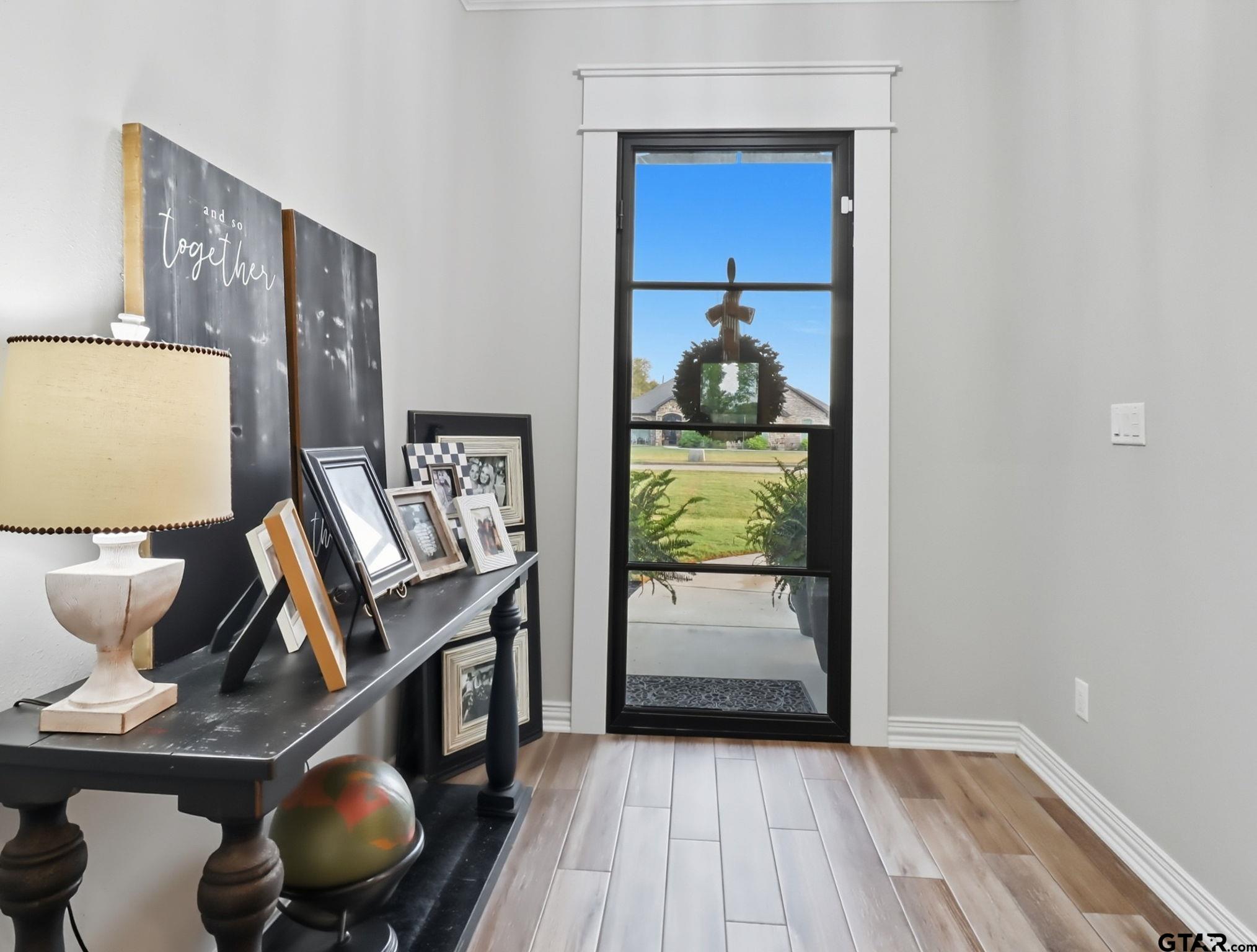 4501 Windsor Park Ln