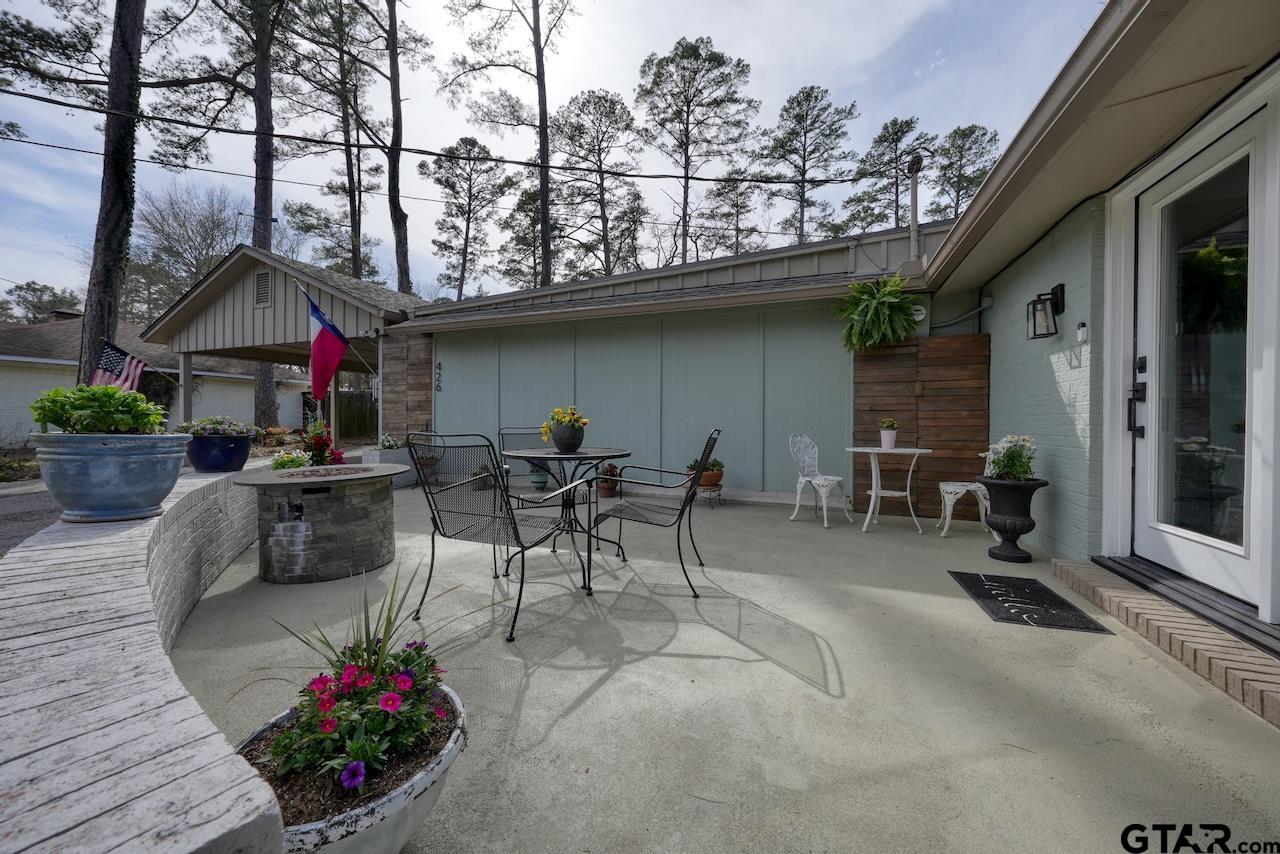 426 Lonestar Ln